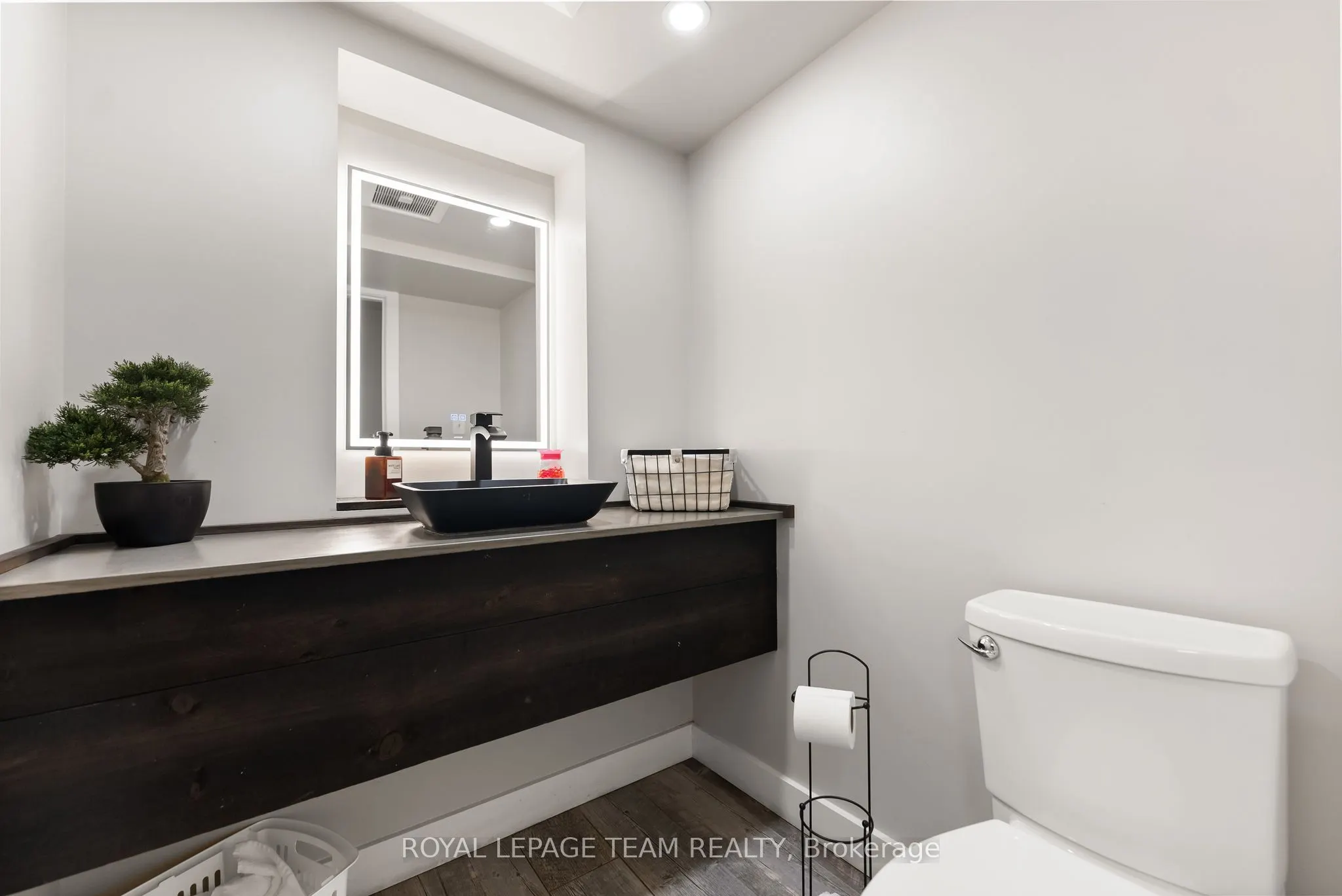 26 Elgin Street W