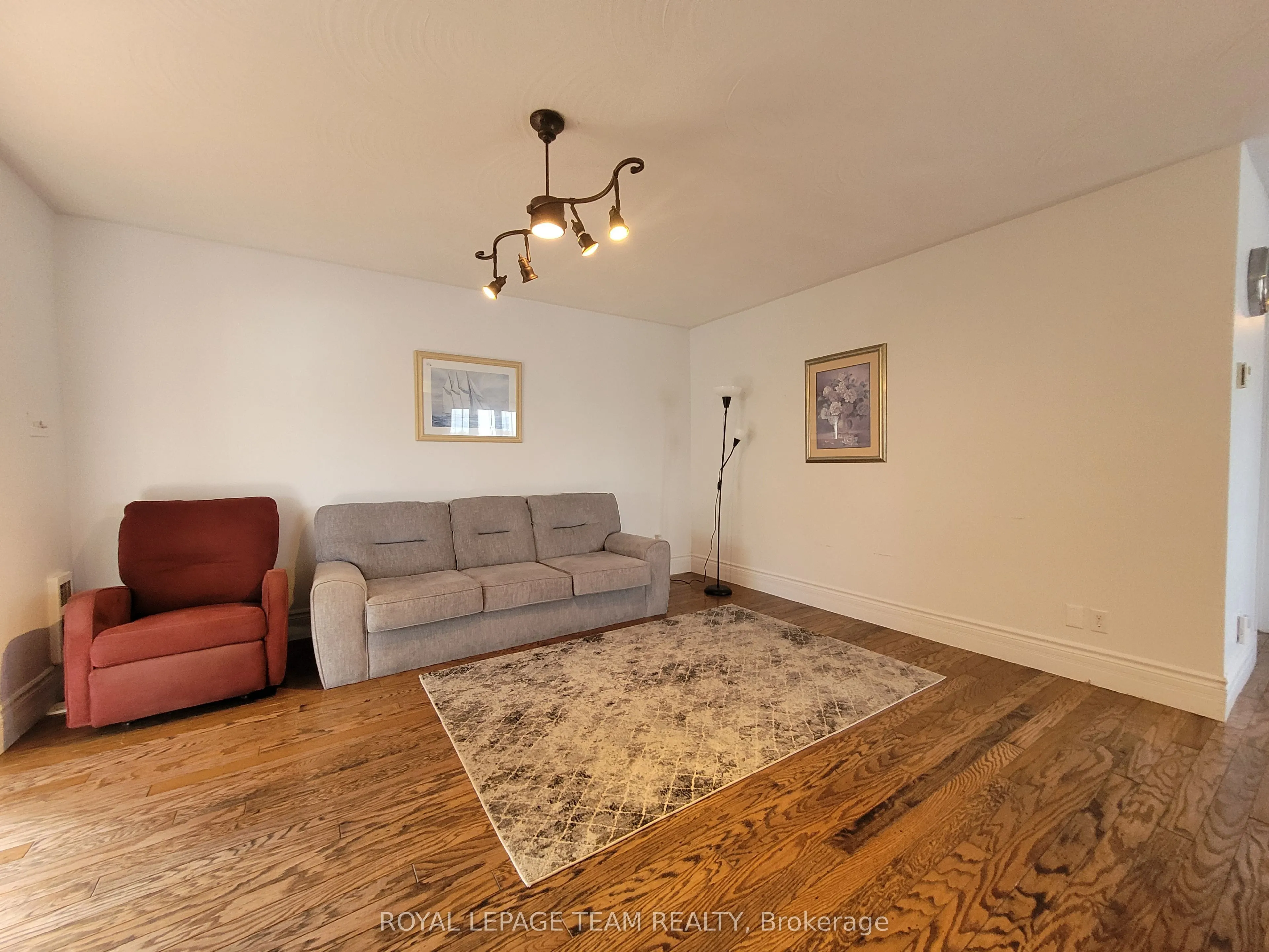 561 St-Philippe Street #2