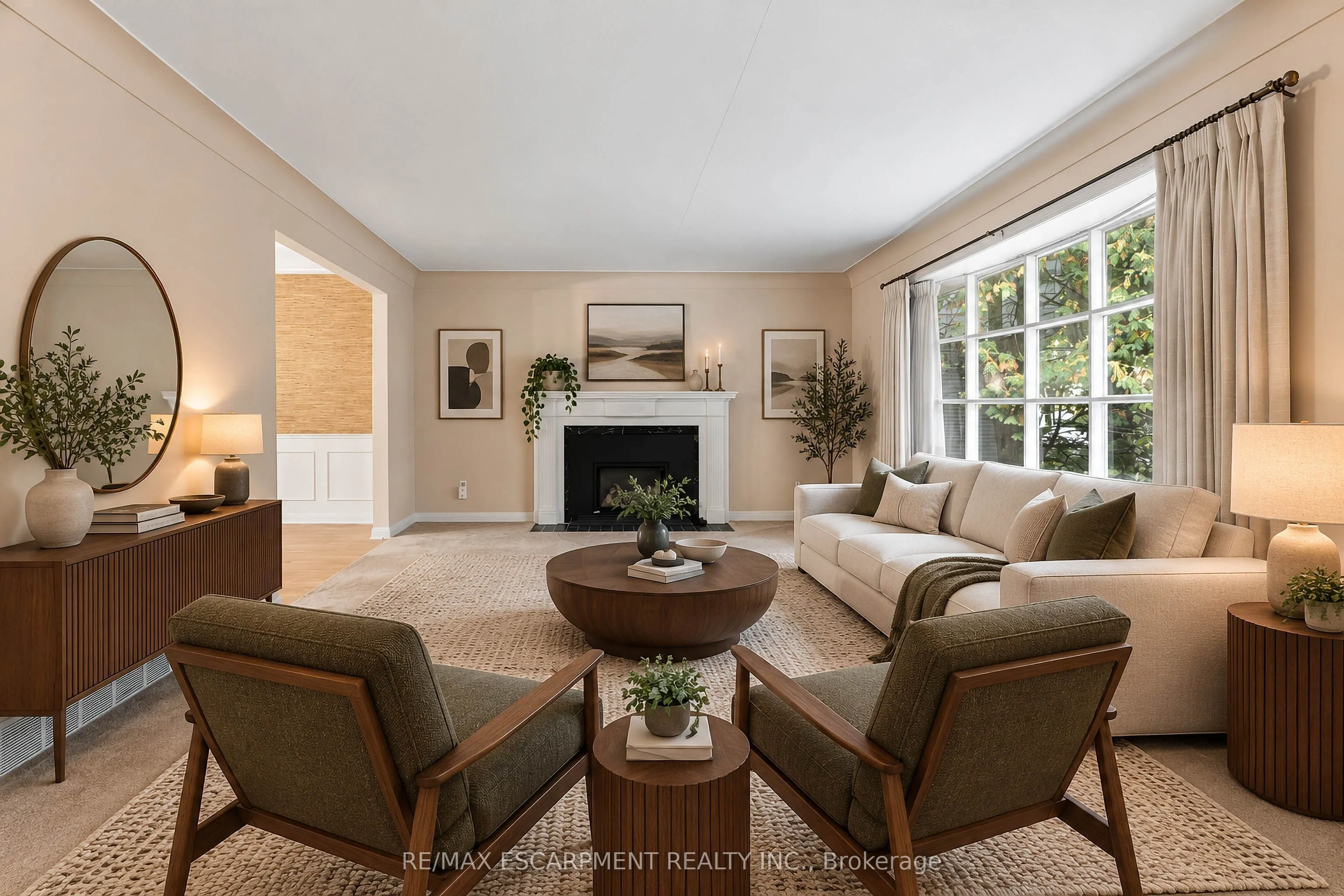 99 Runnymede Crescent