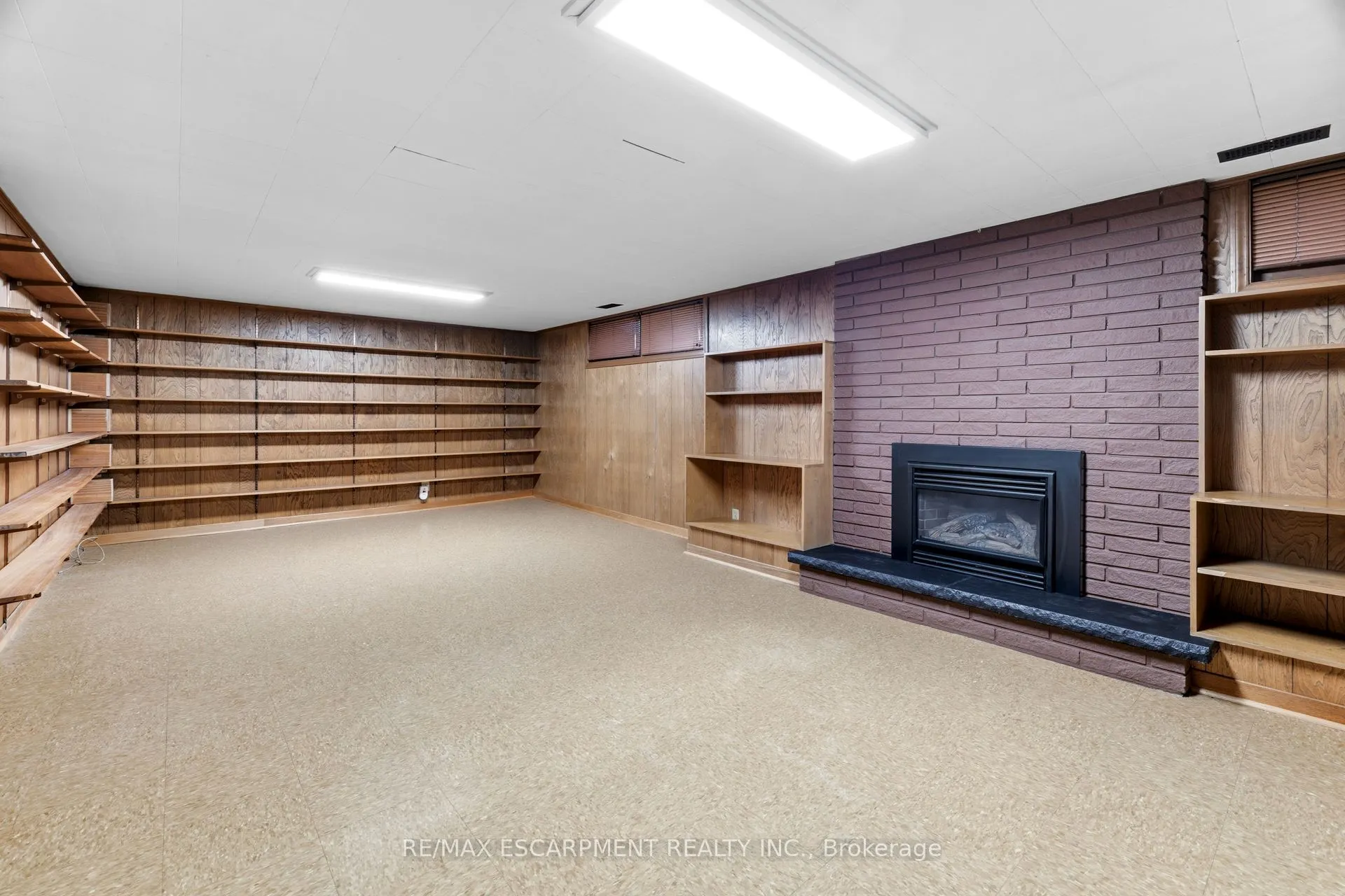 99 Runnymede Crescent