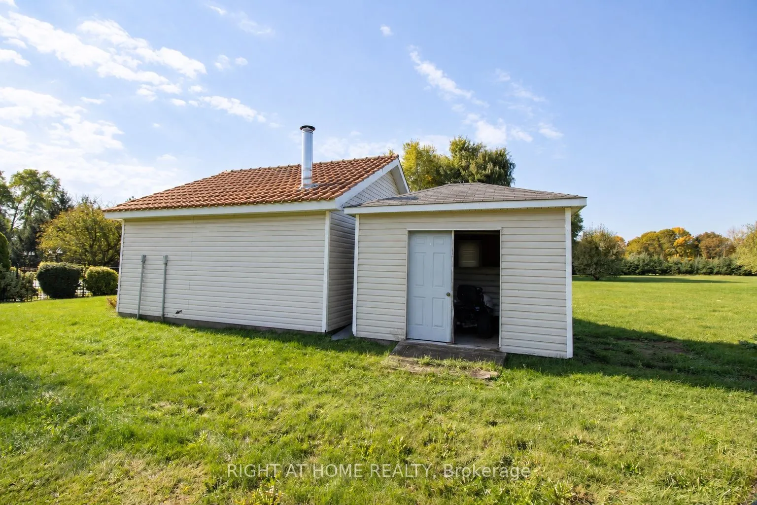 3 Cedar Avenue