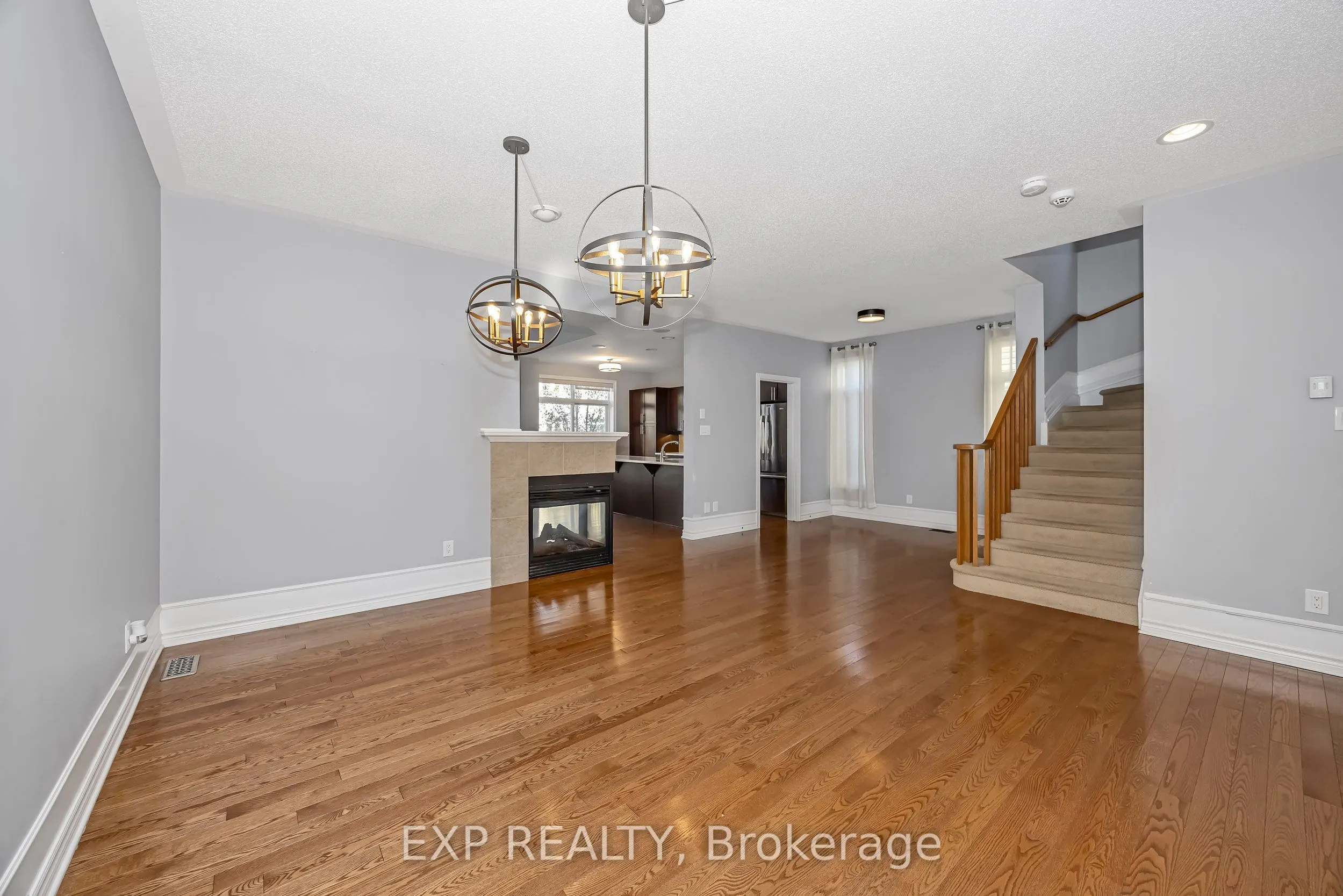 778 Bowercrest Crescent