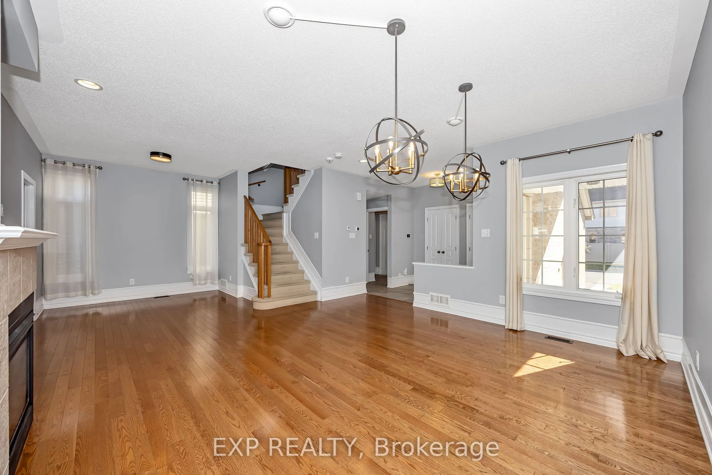 778 Bowercrest Crescent