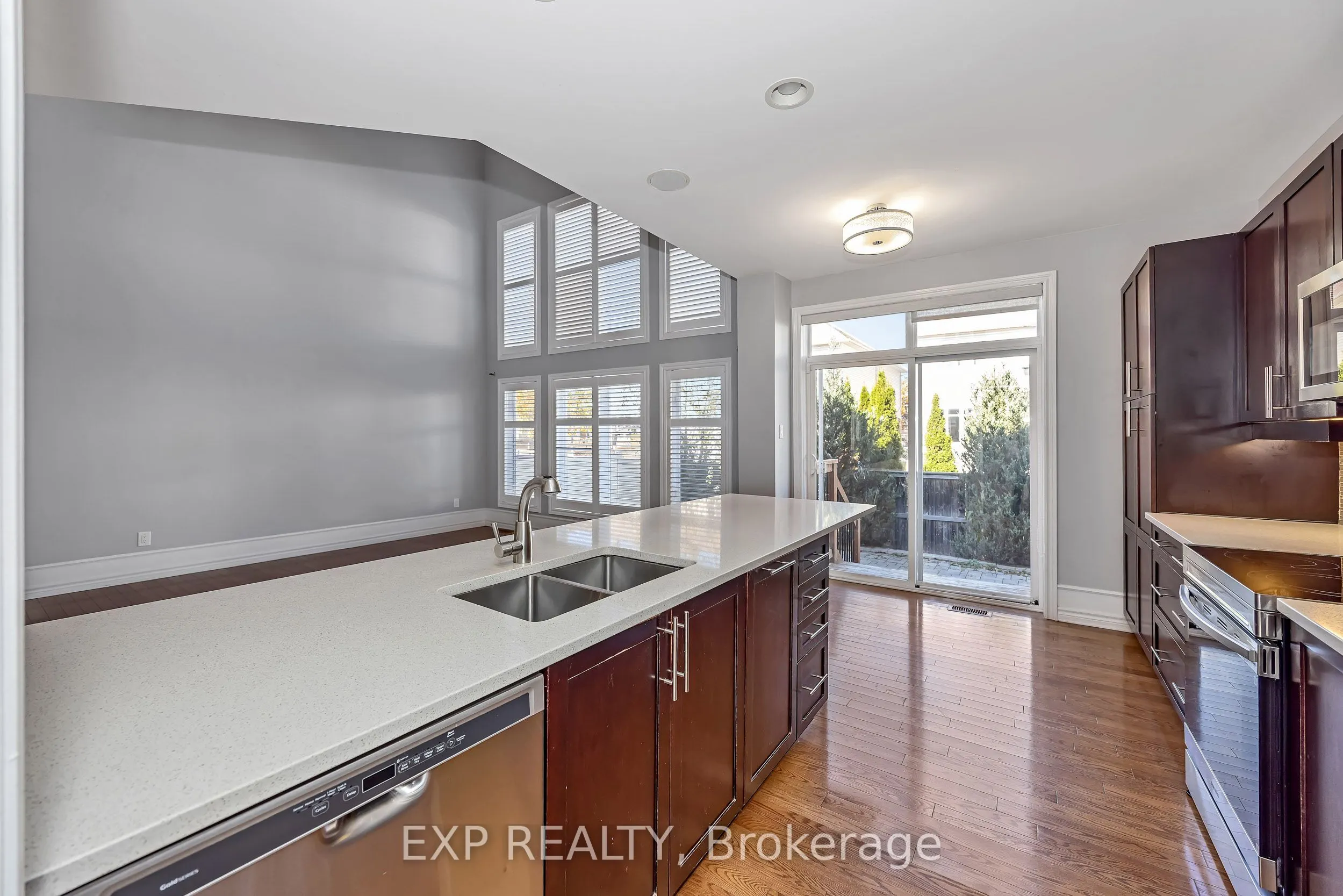 778 Bowercrest Crescent