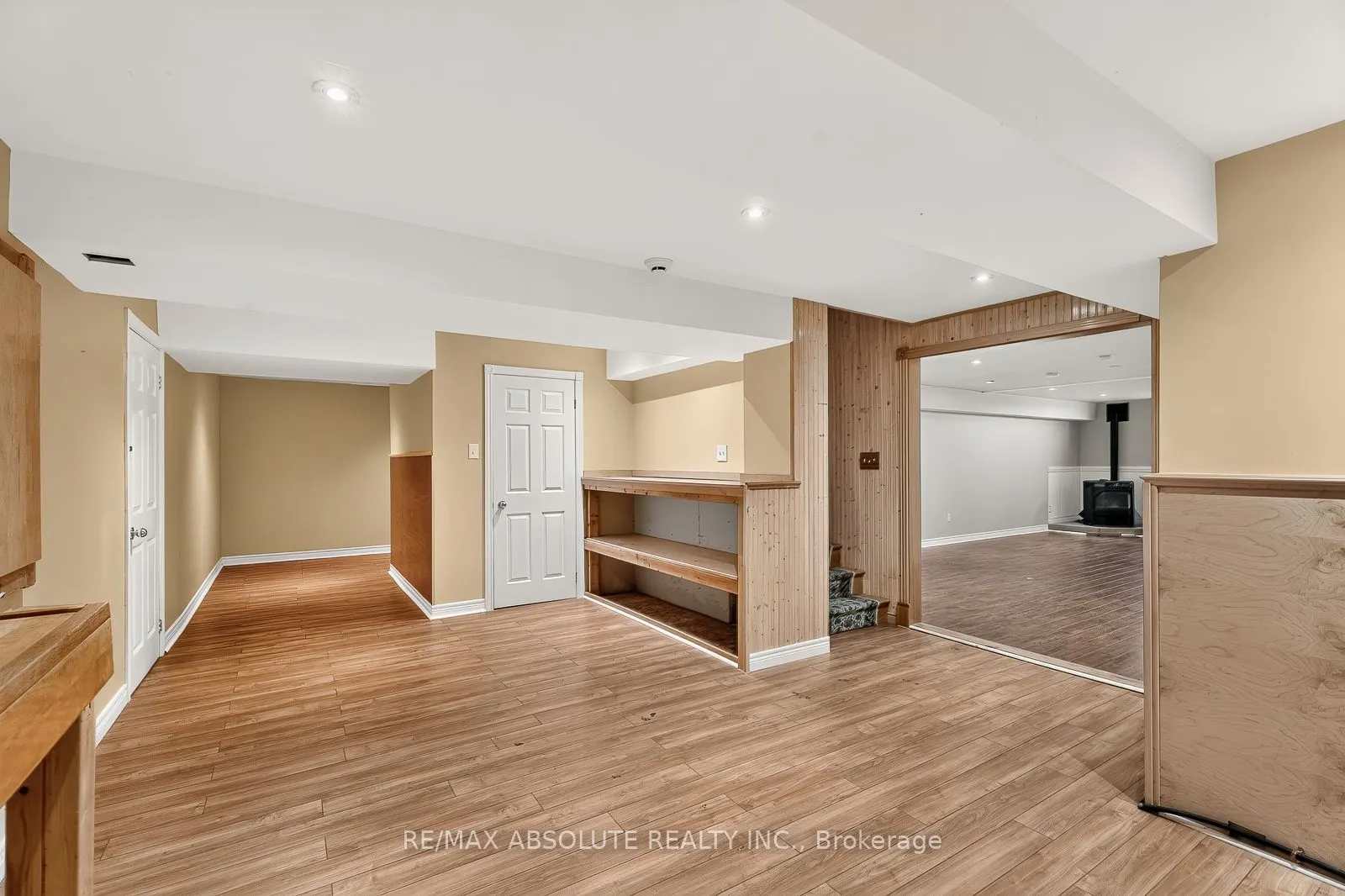 7001 Flewellyn Road