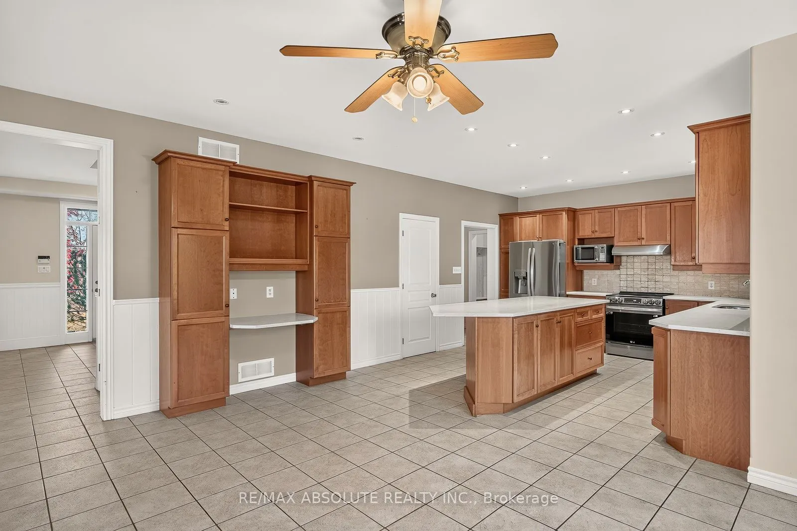 7001 Flewellyn Road