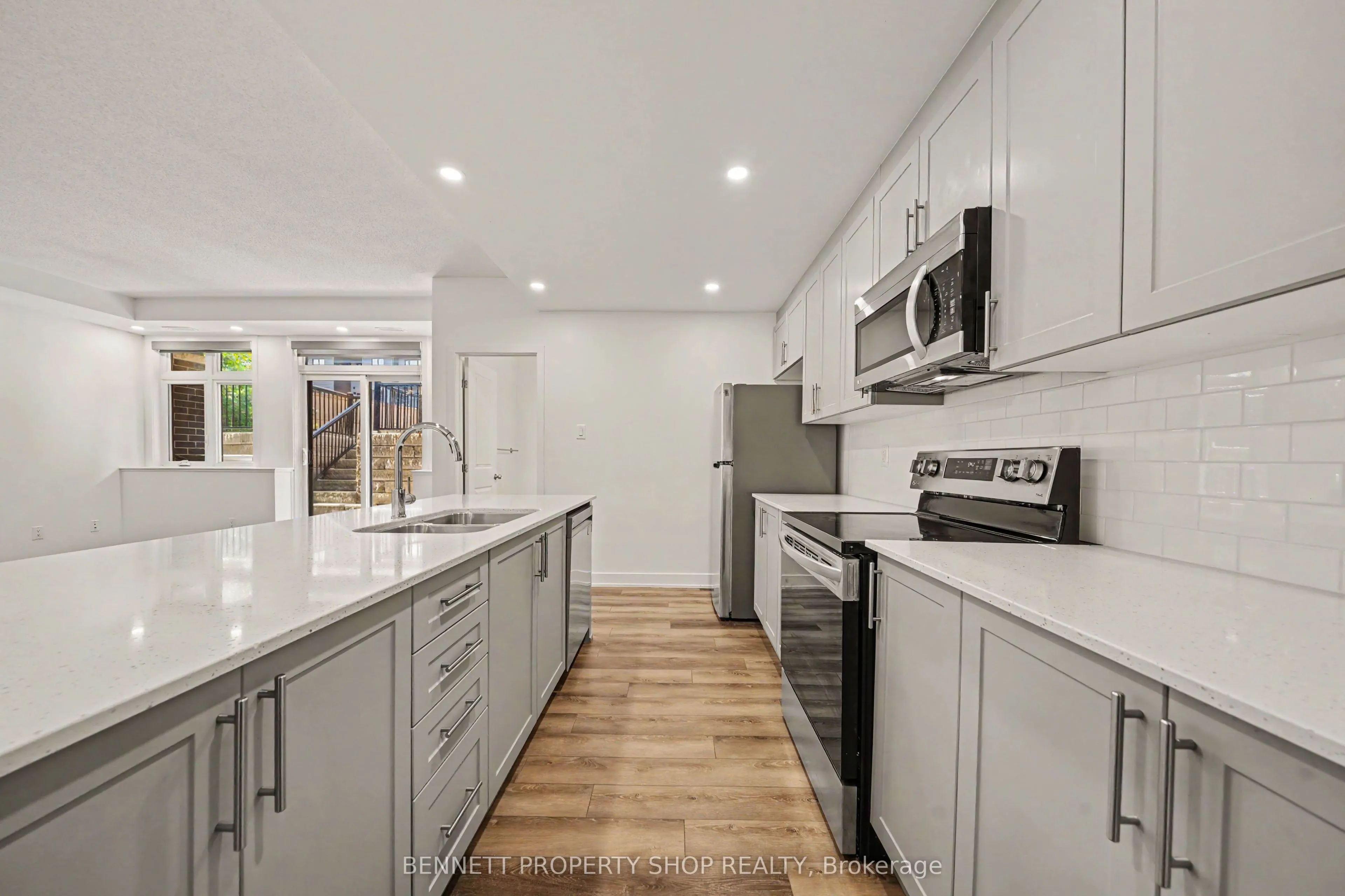 410 Rolling Meadow Crescent #K