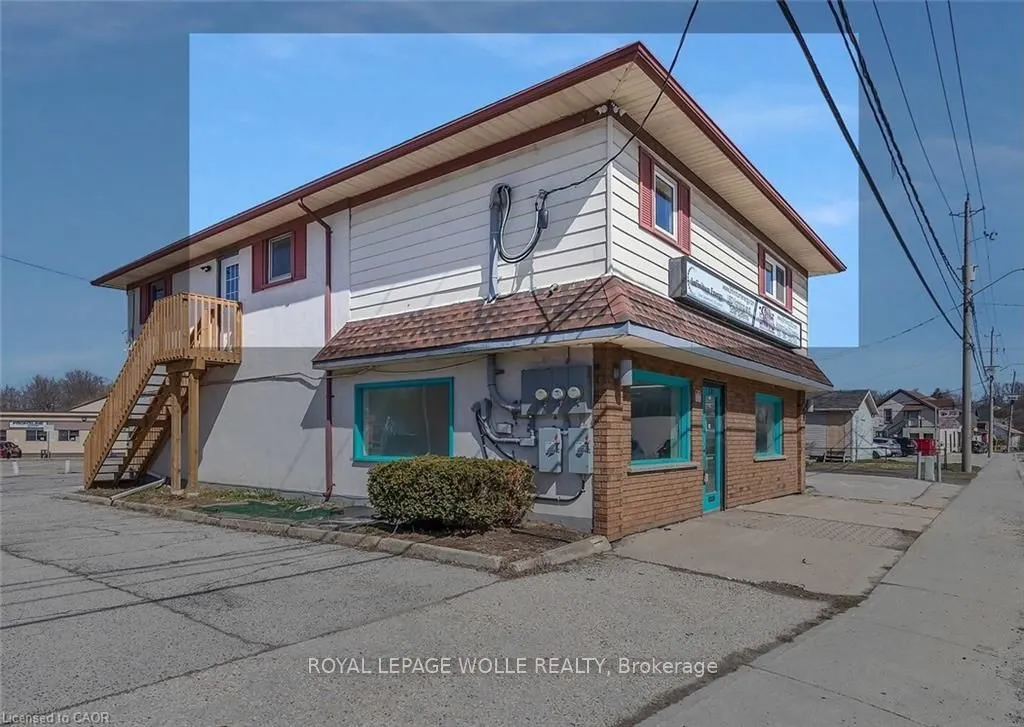 581 Lancaster Street W #2