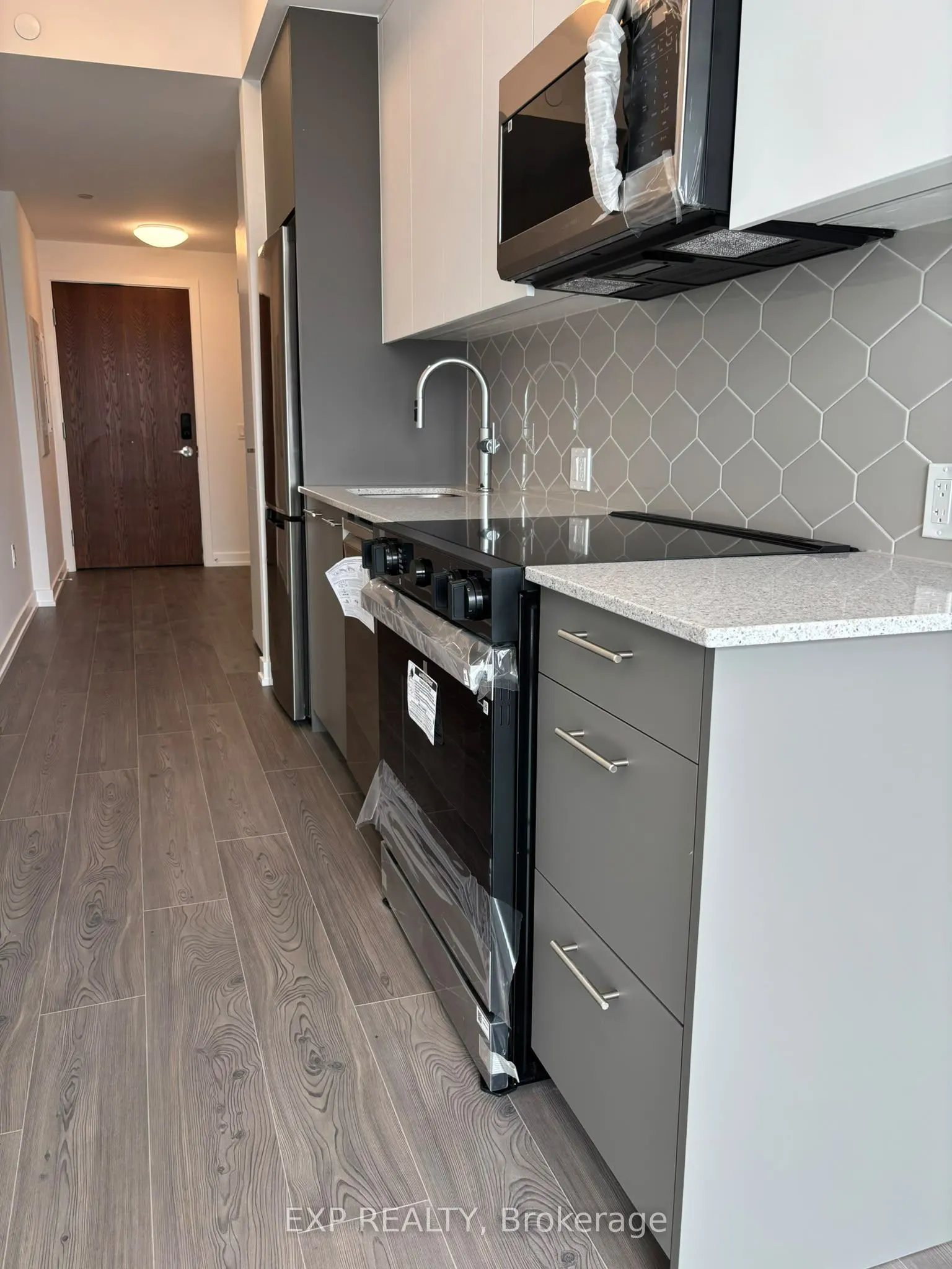 30 Francis Street S #1404