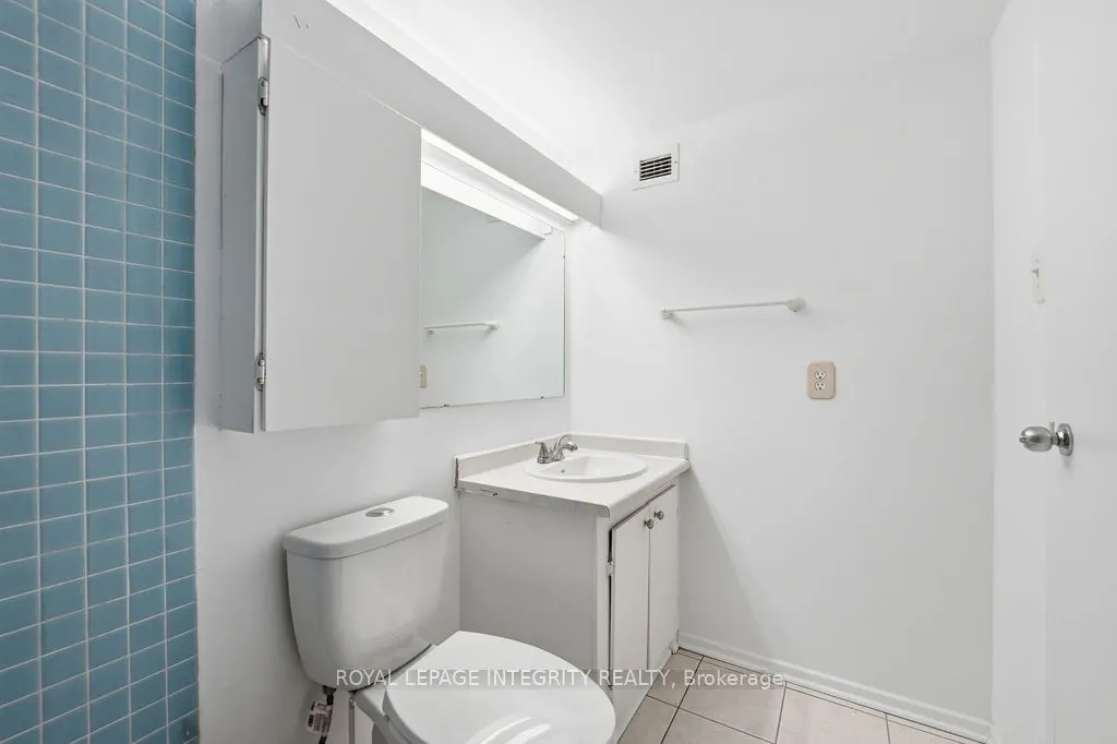 900 DYNES Road #2207