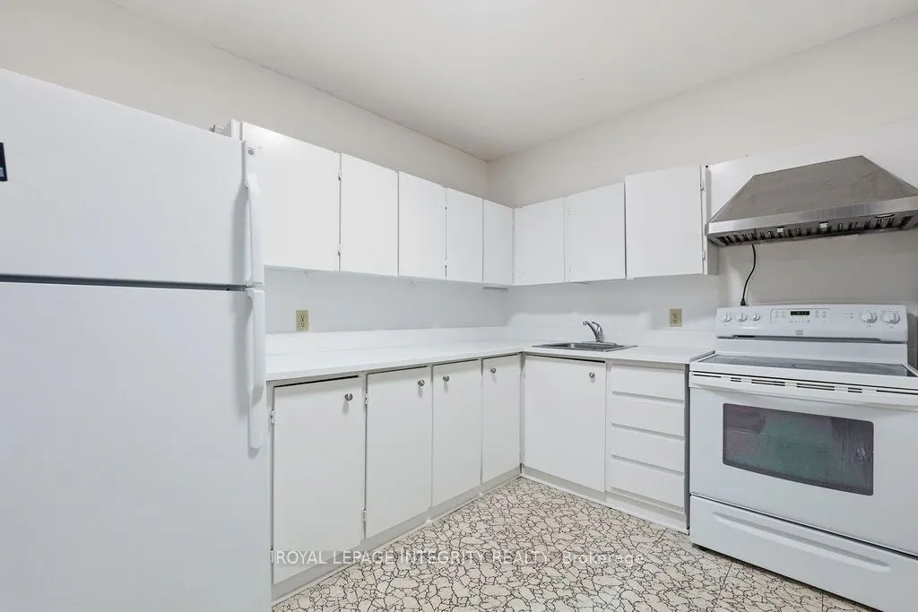900 DYNES Road #2207