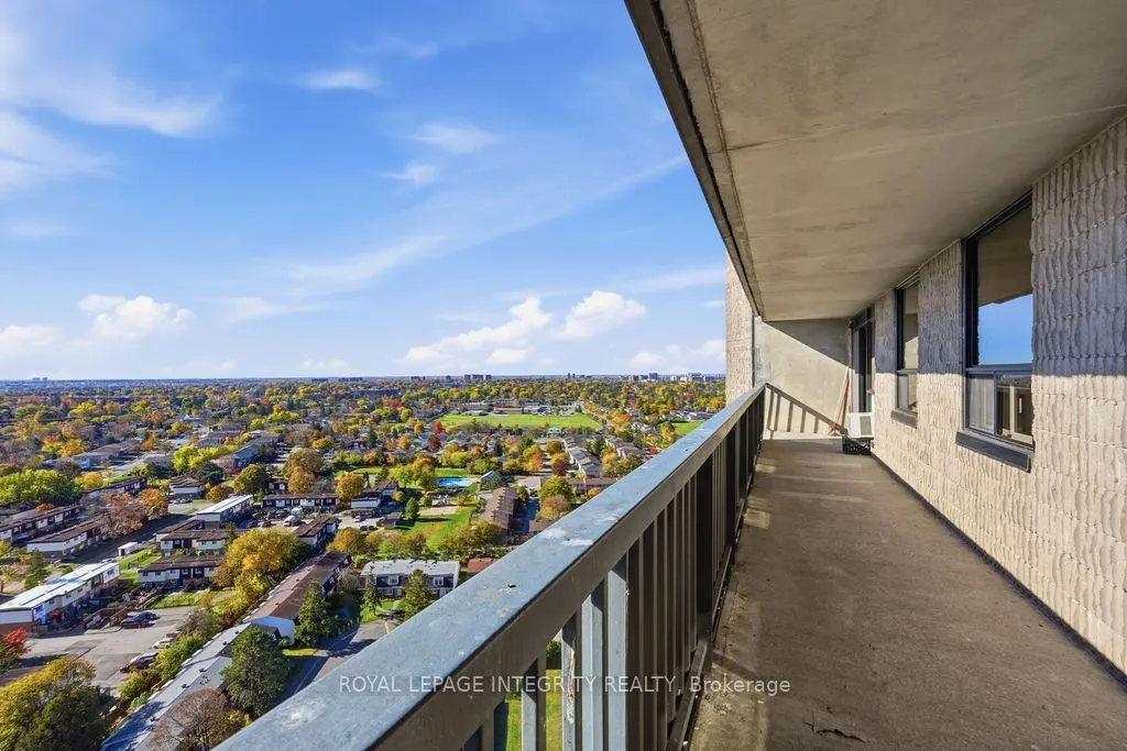 900 DYNES Road #2207