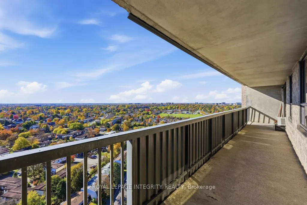 900 DYNES Road #2207
