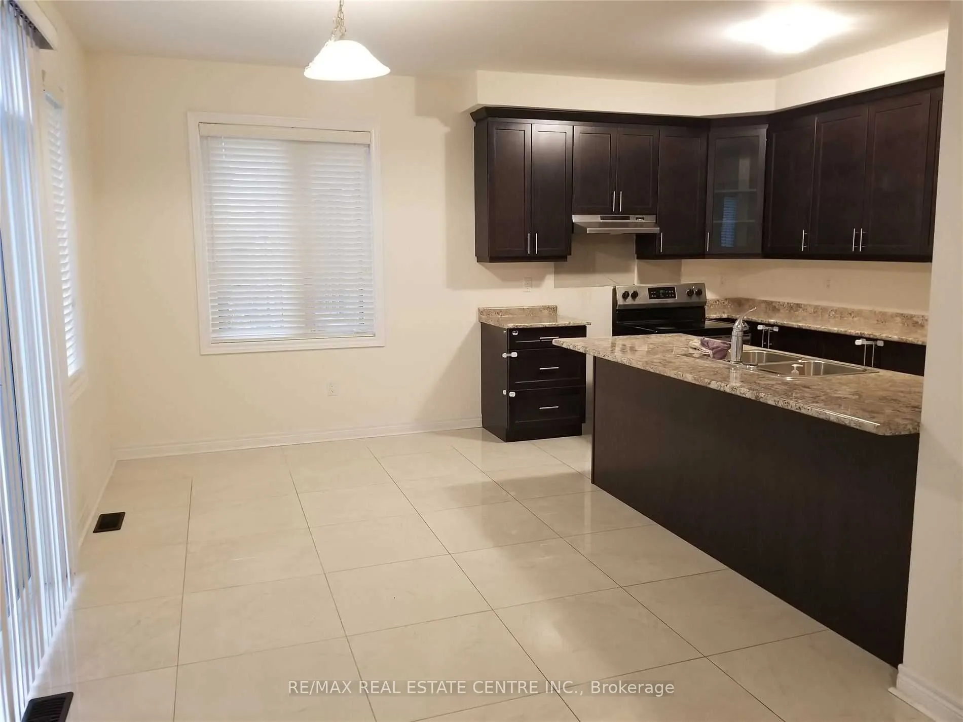 1154 Upper Thames Drive