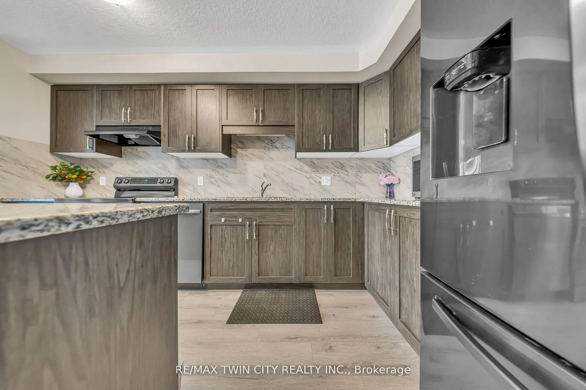 23 Valencia Avenue #23