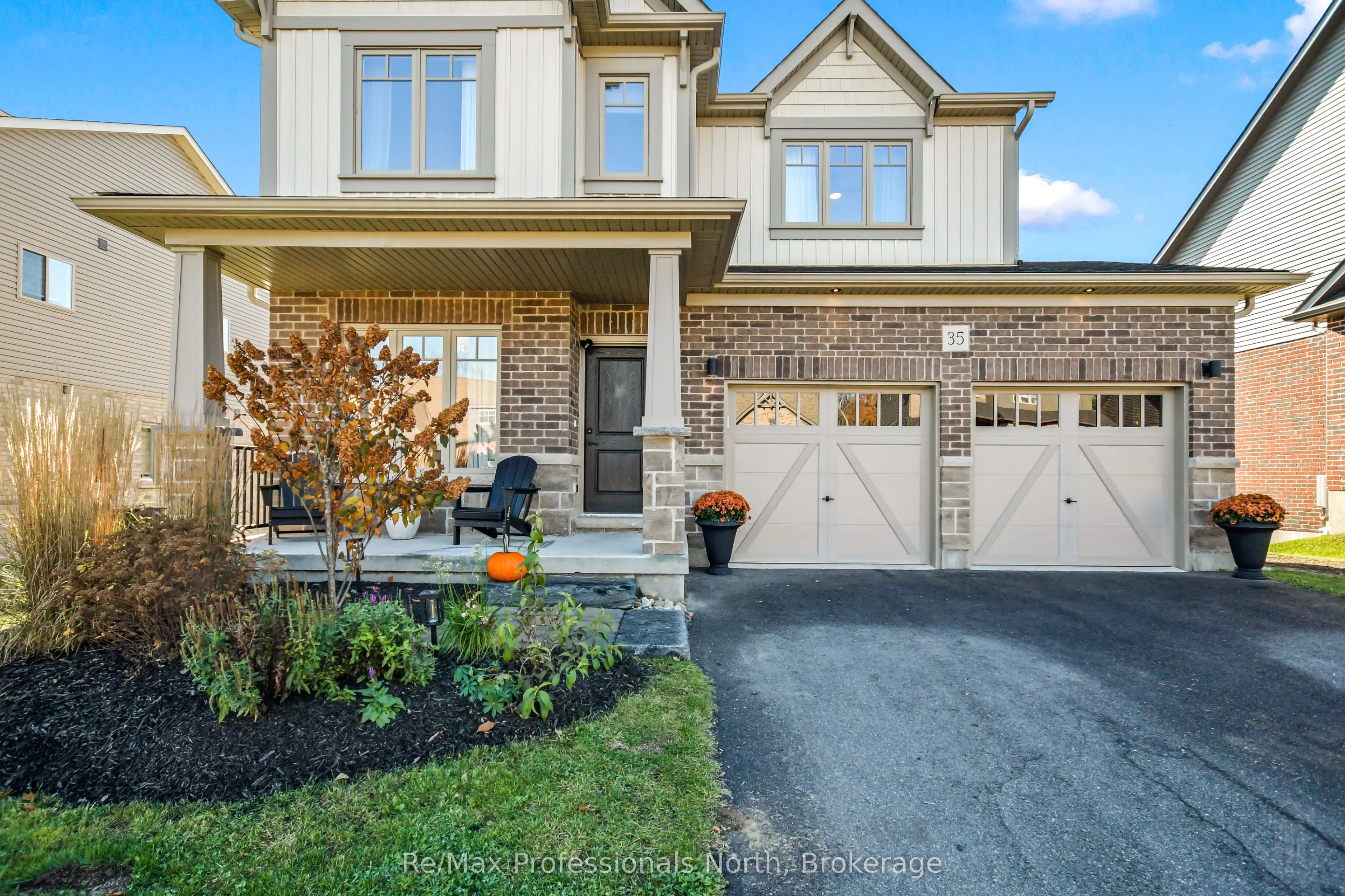 35 Woodstream Drive
