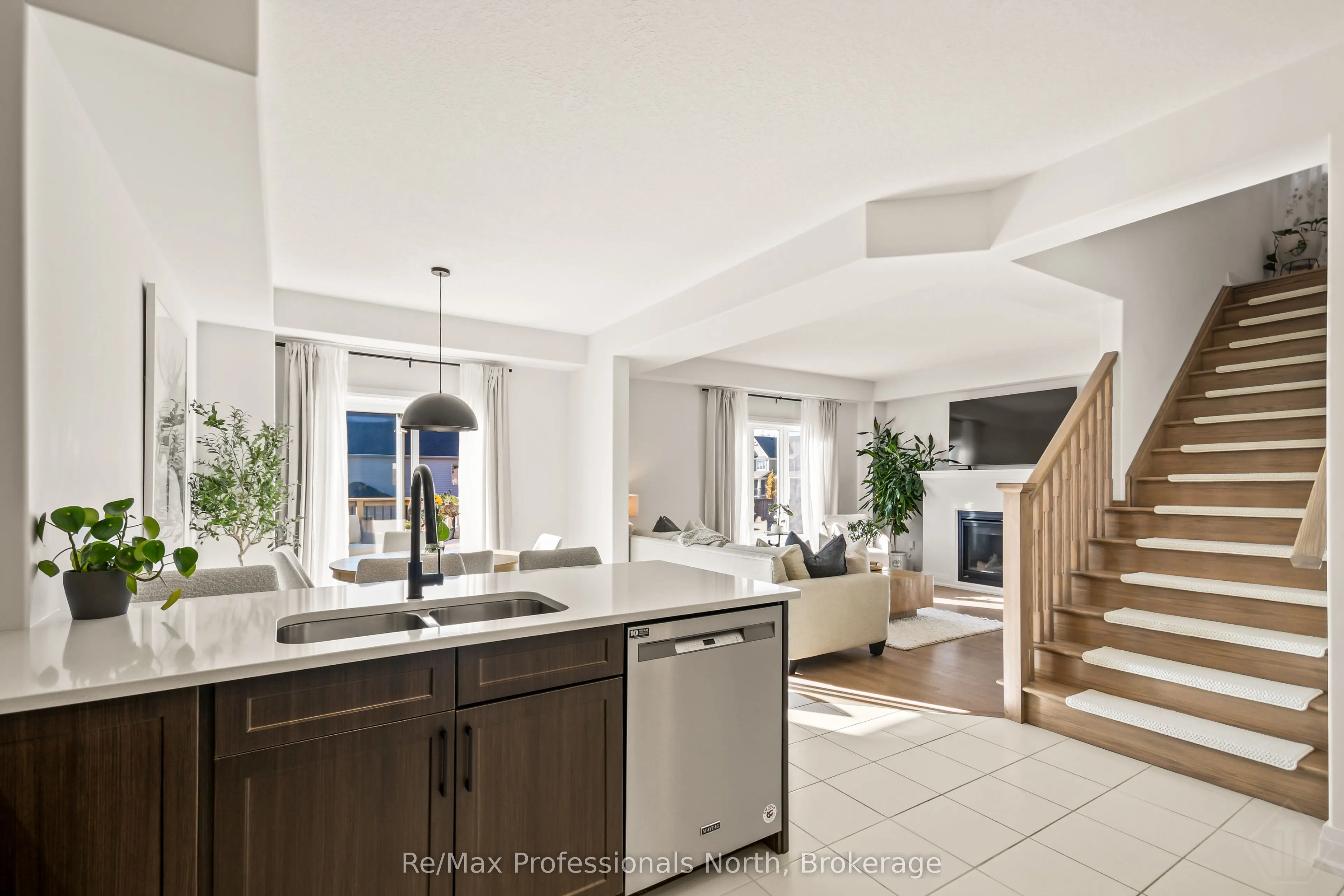35 Woodstream Drive