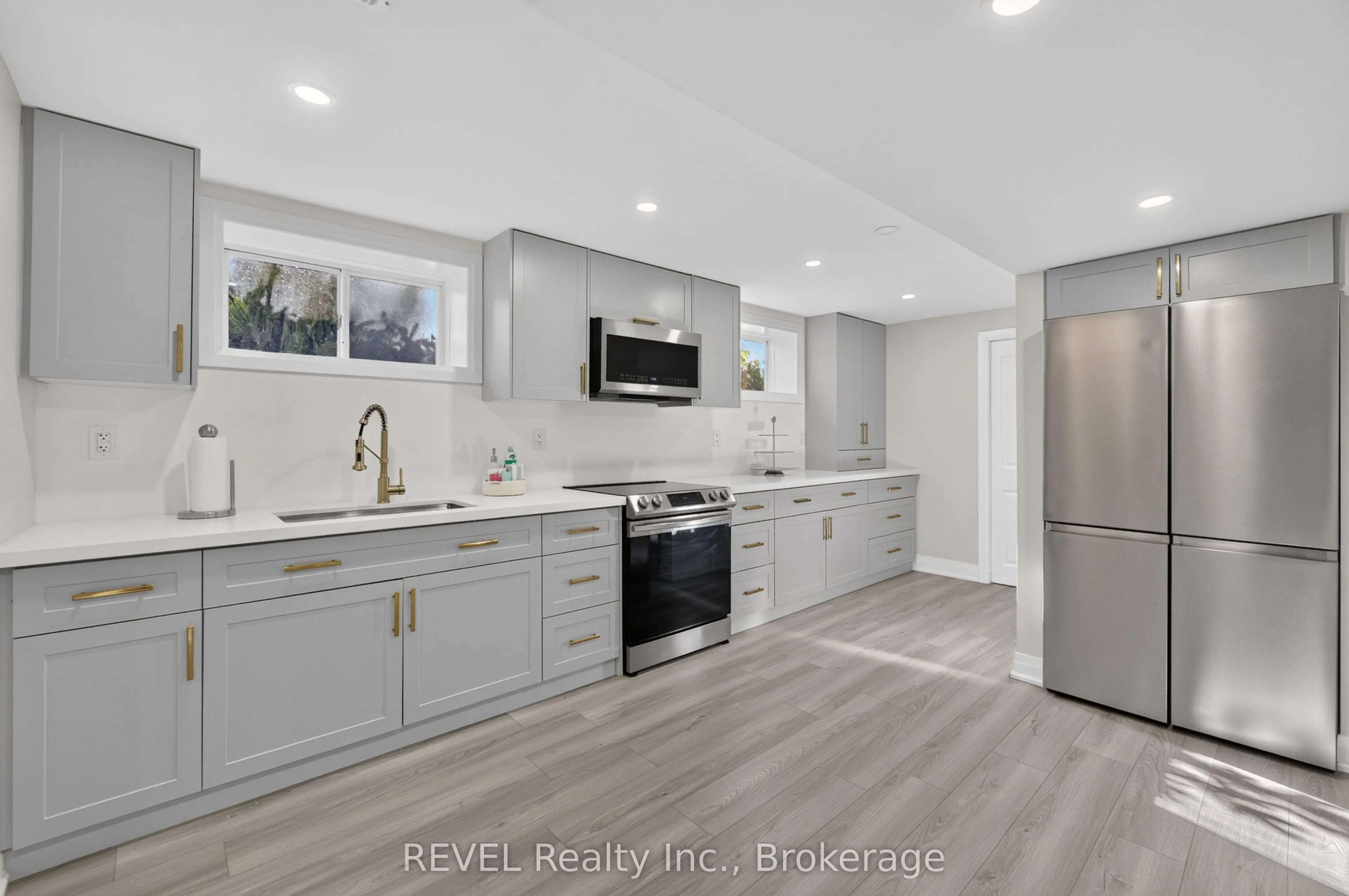 1329 NIAGARA STONE Road