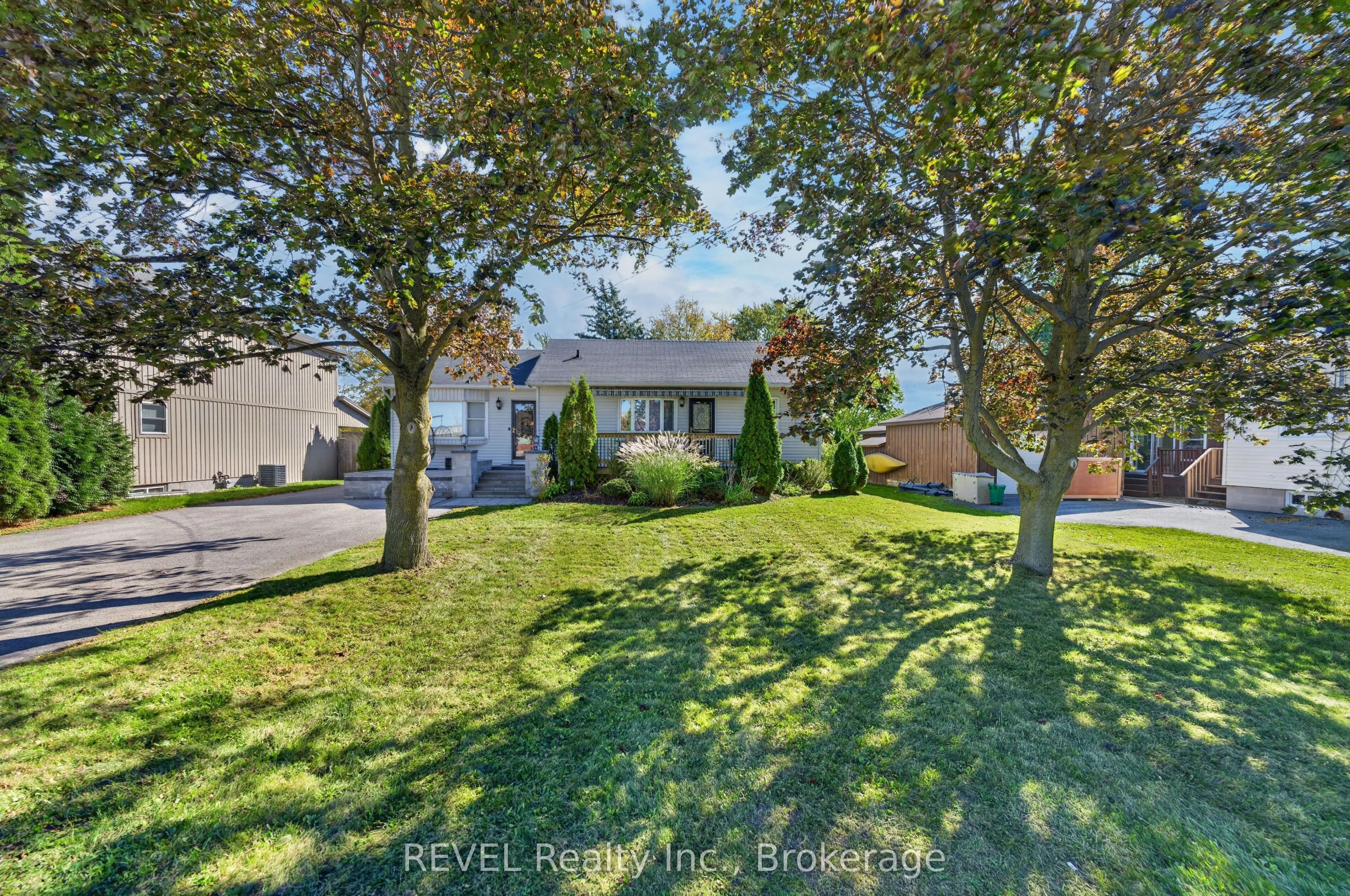 1329 NIAGARA STONE Road