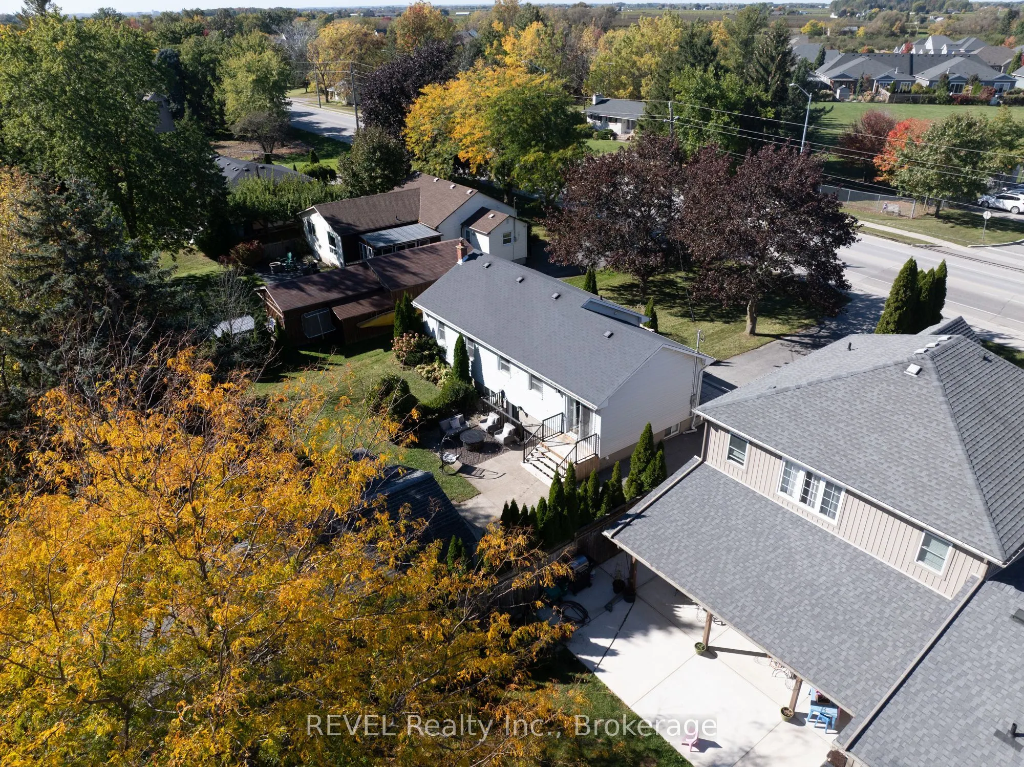 1329 NIAGARA STONE Road