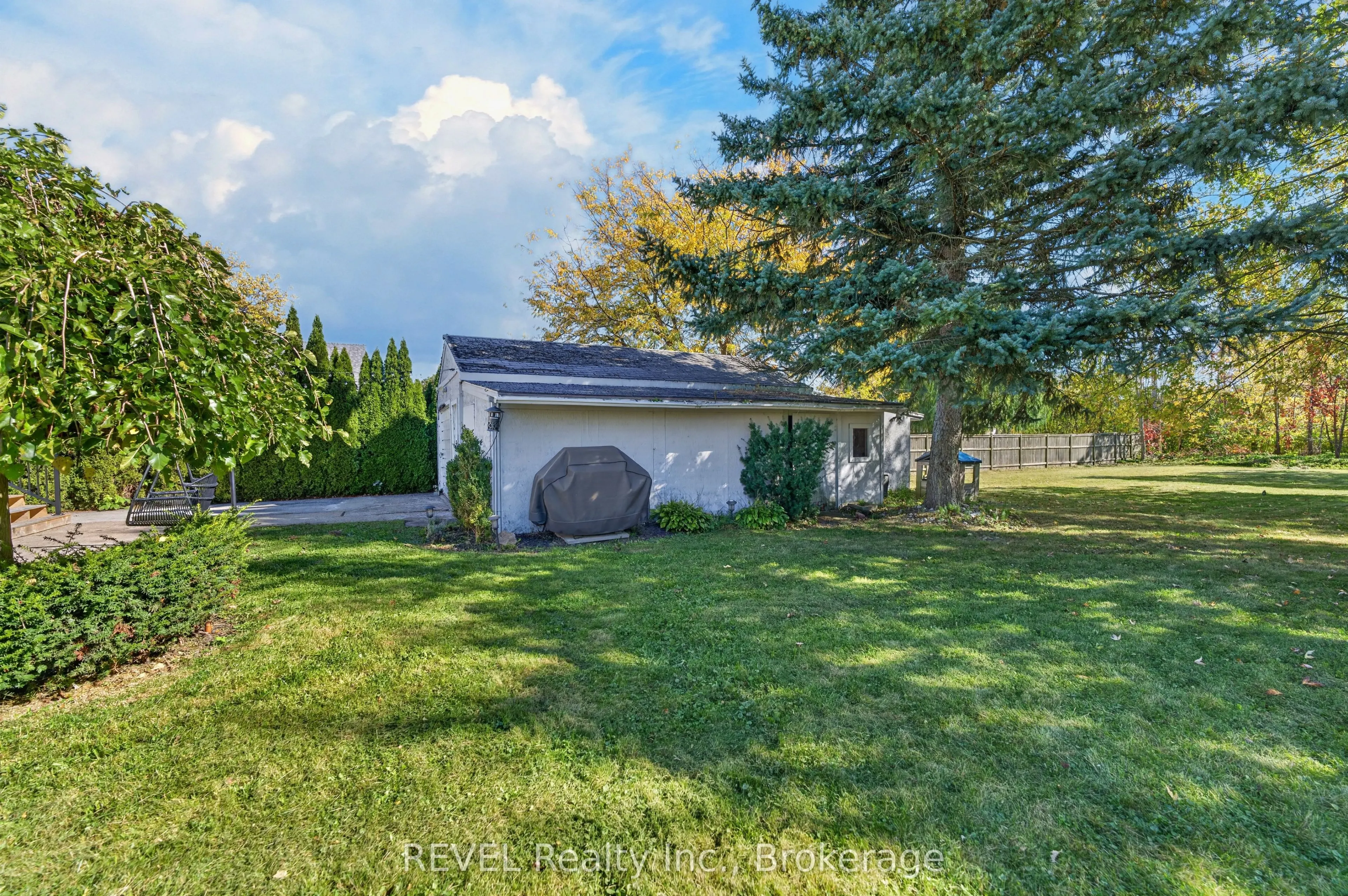 1329 NIAGARA STONE Road