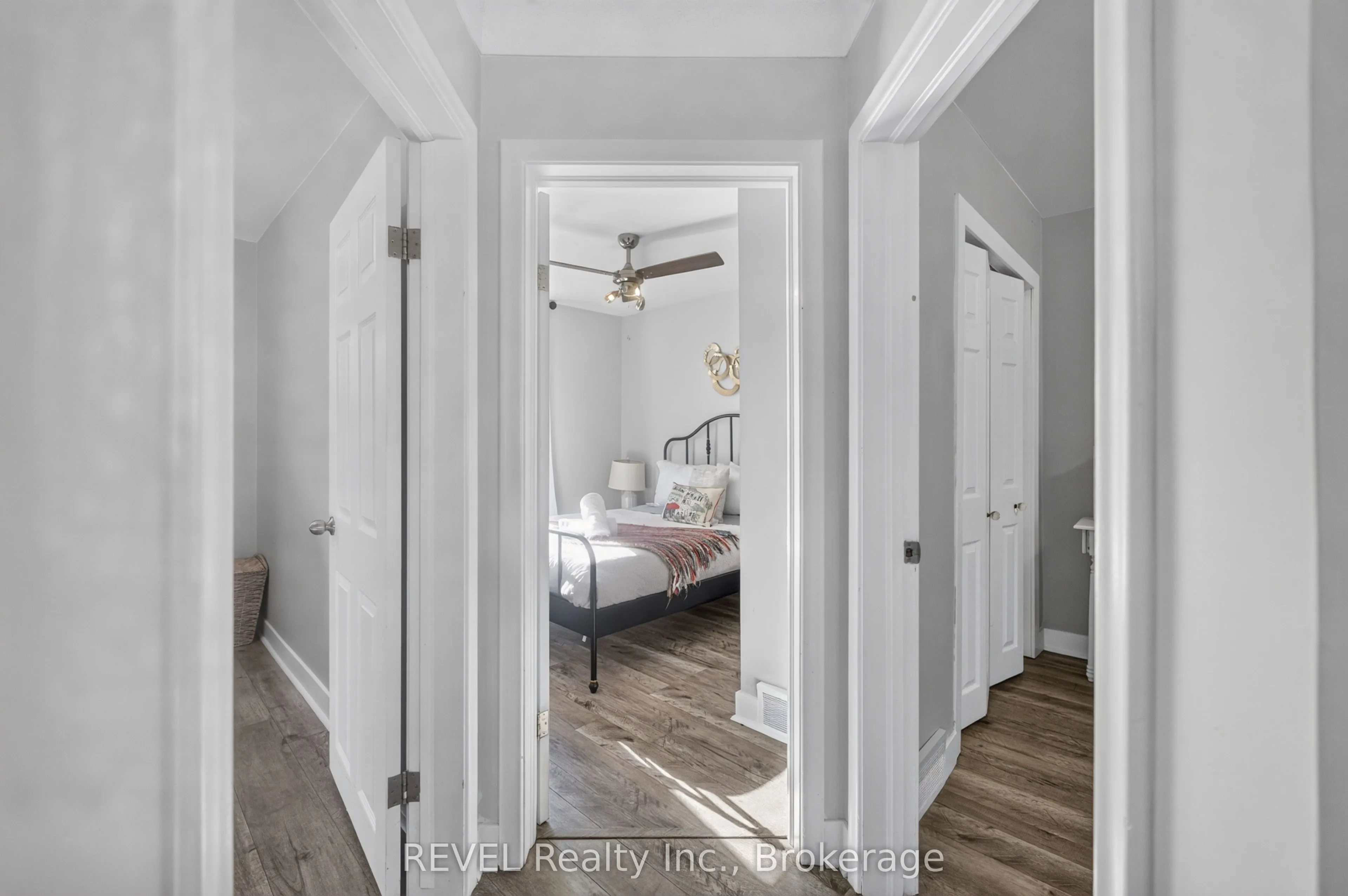 1329 NIAGARA STONE Road