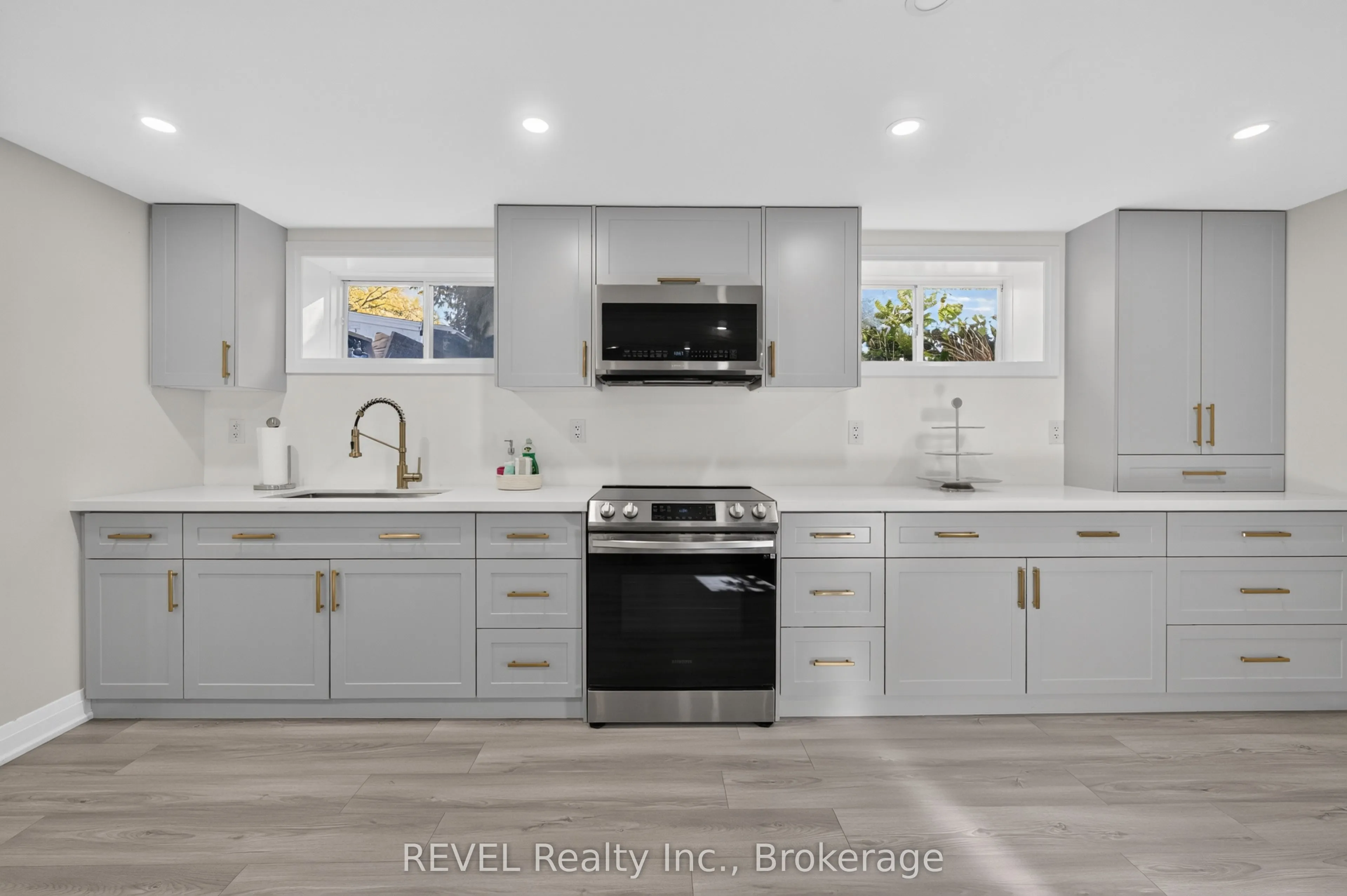 1329 NIAGARA STONE Road
