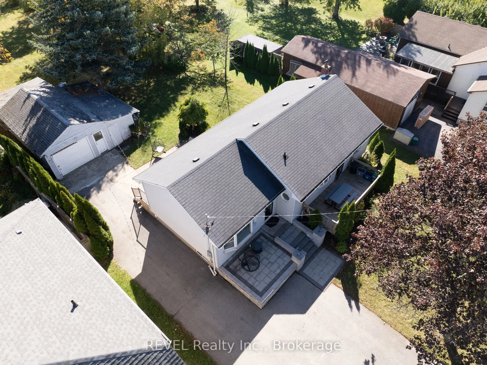 1329 NIAGARA STONE Road