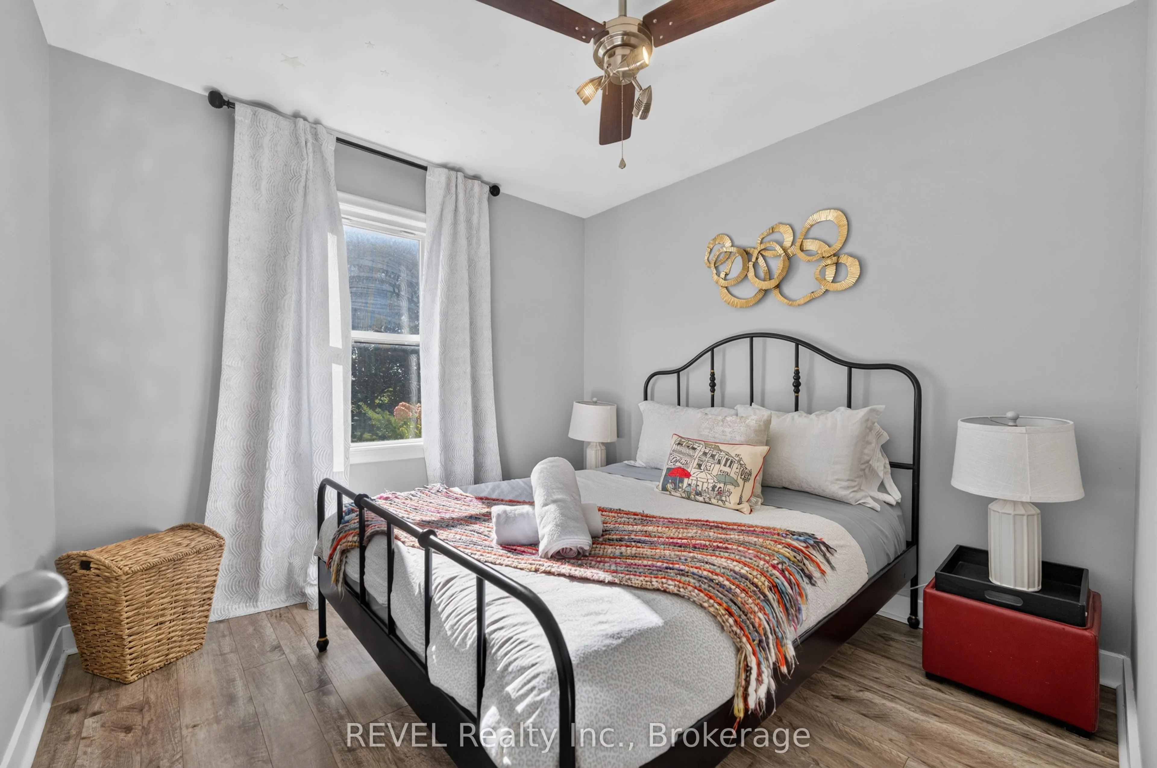 1329 NIAGARA STONE Road