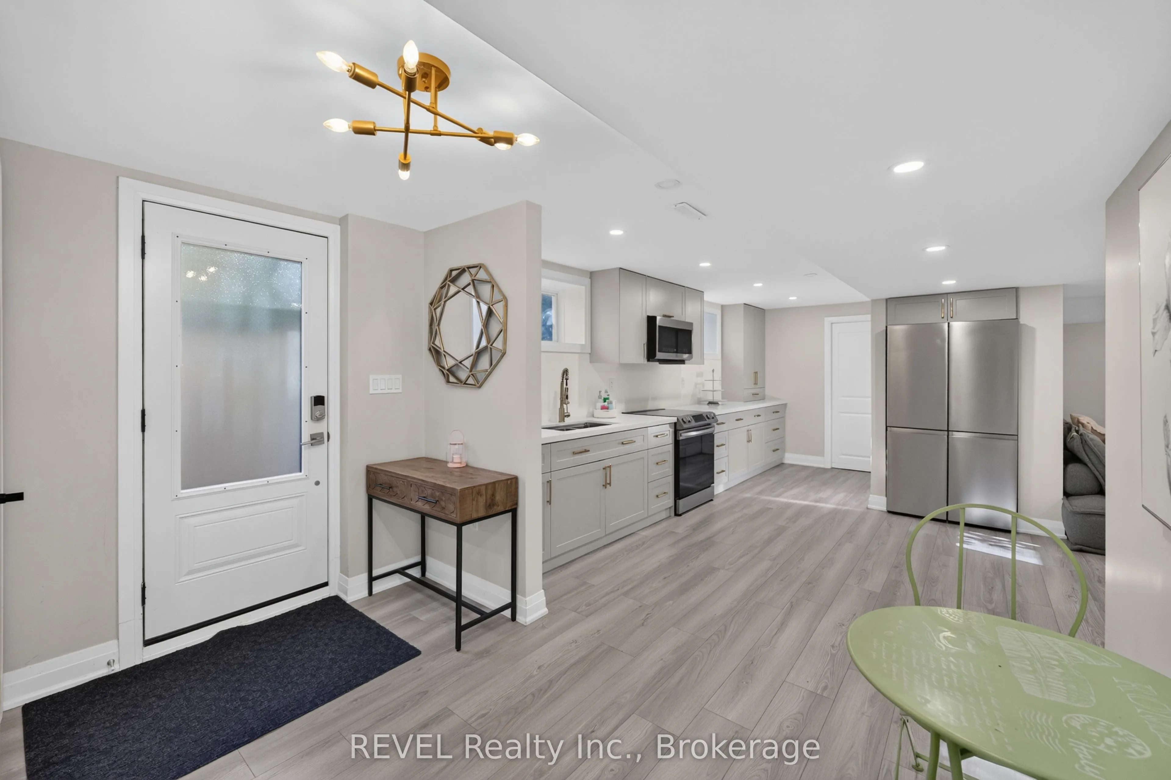 1329 NIAGARA STONE Road