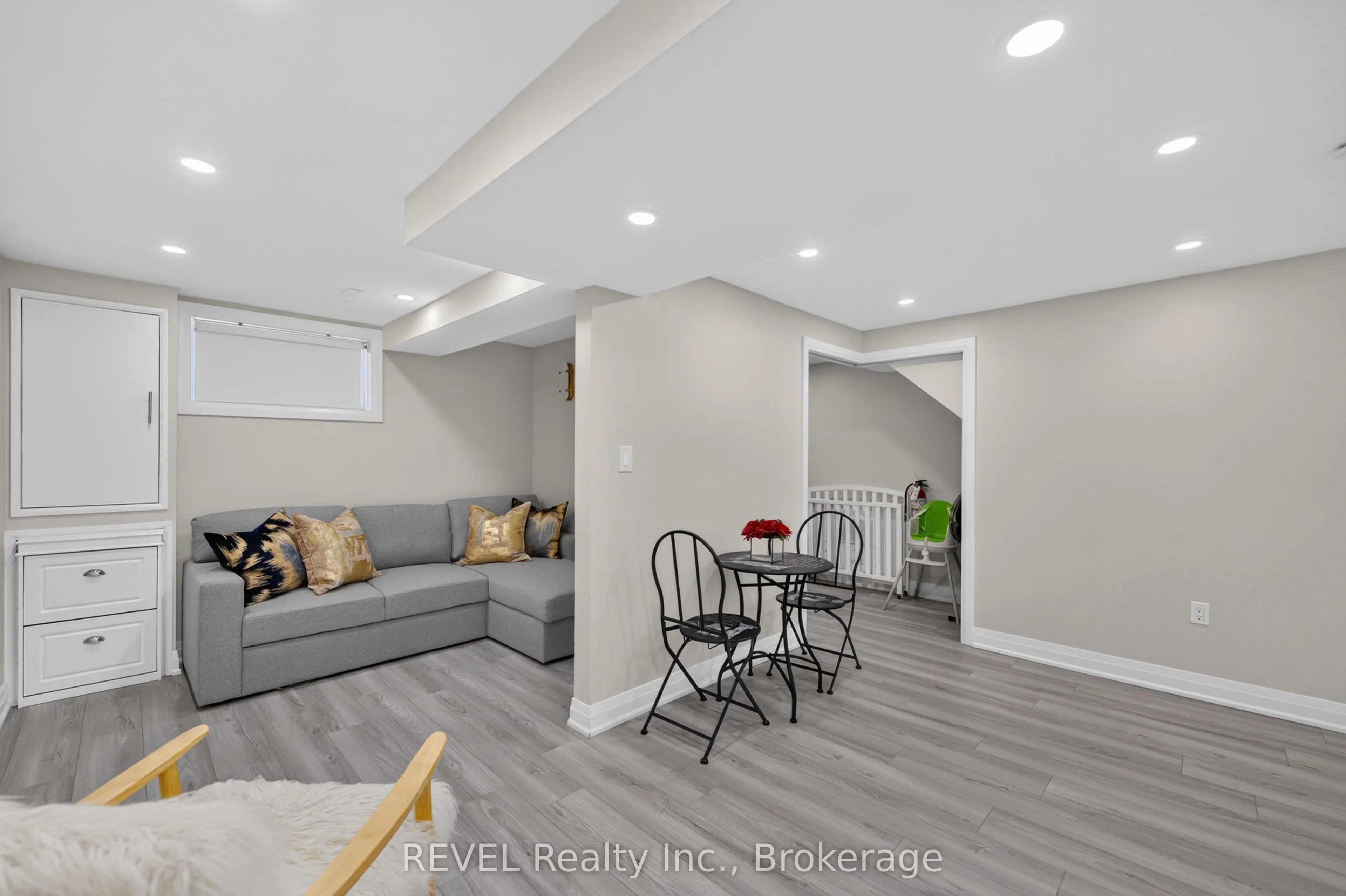 1329 NIAGARA STONE Road