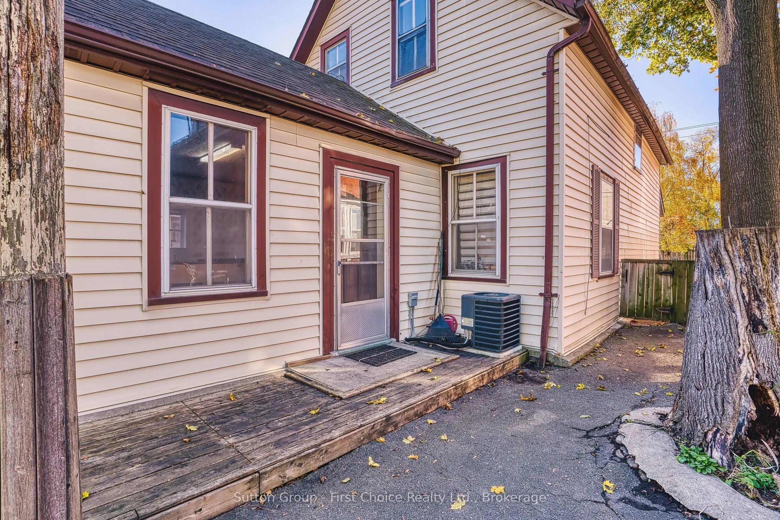 32 Falstaff Street