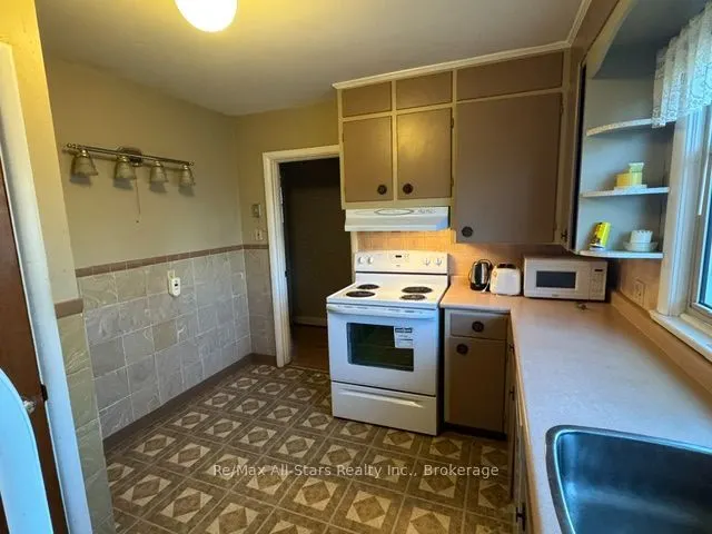 101 Colborne Street W