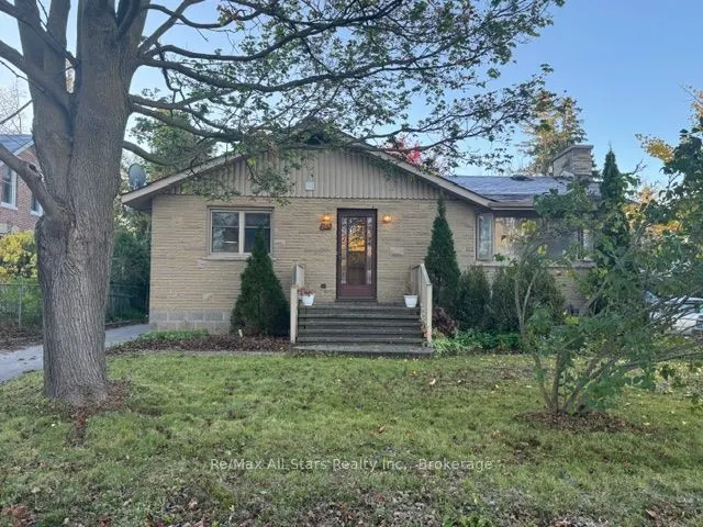 101 Colborne Street W