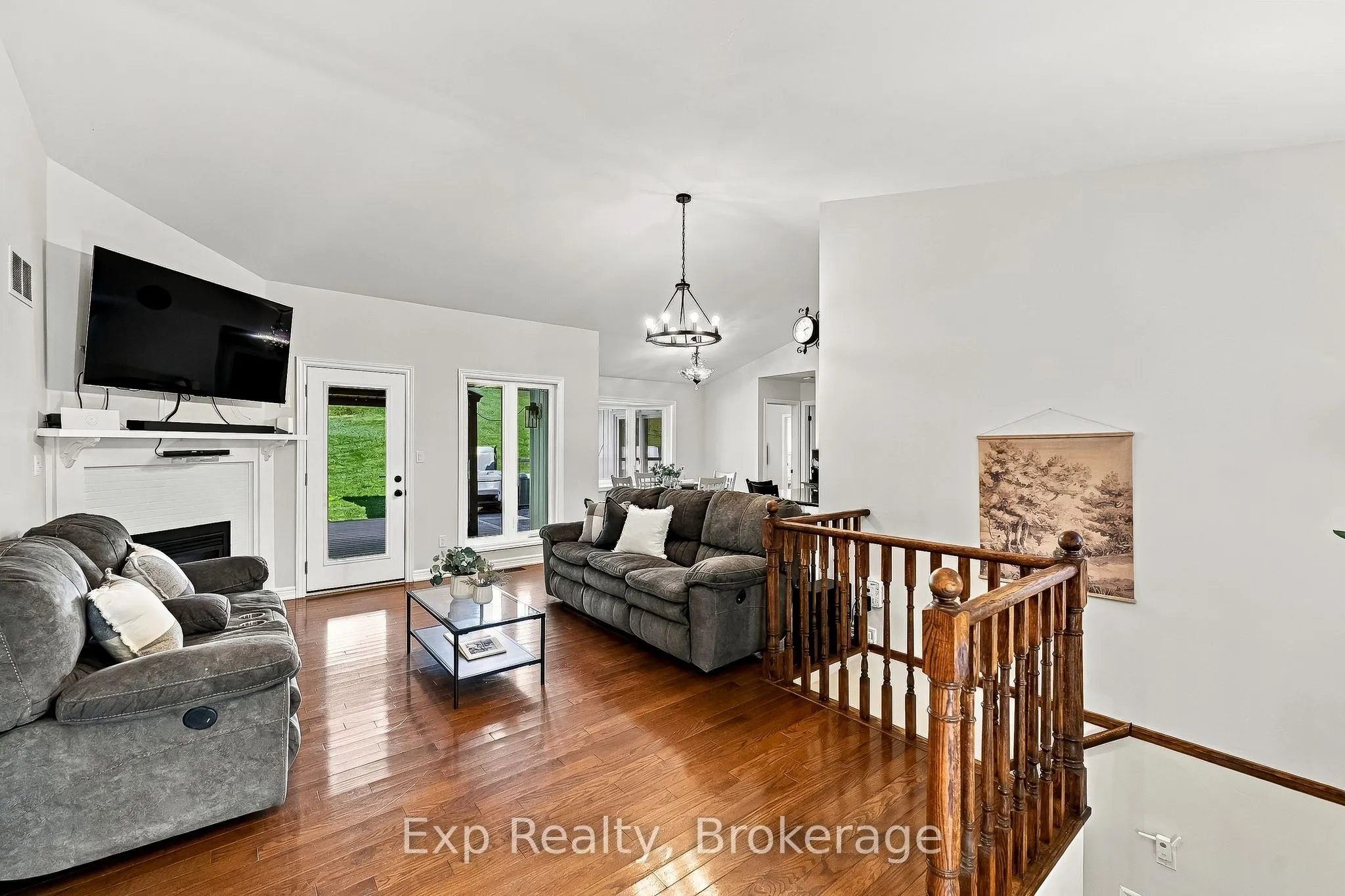 3835 Harwood Road
