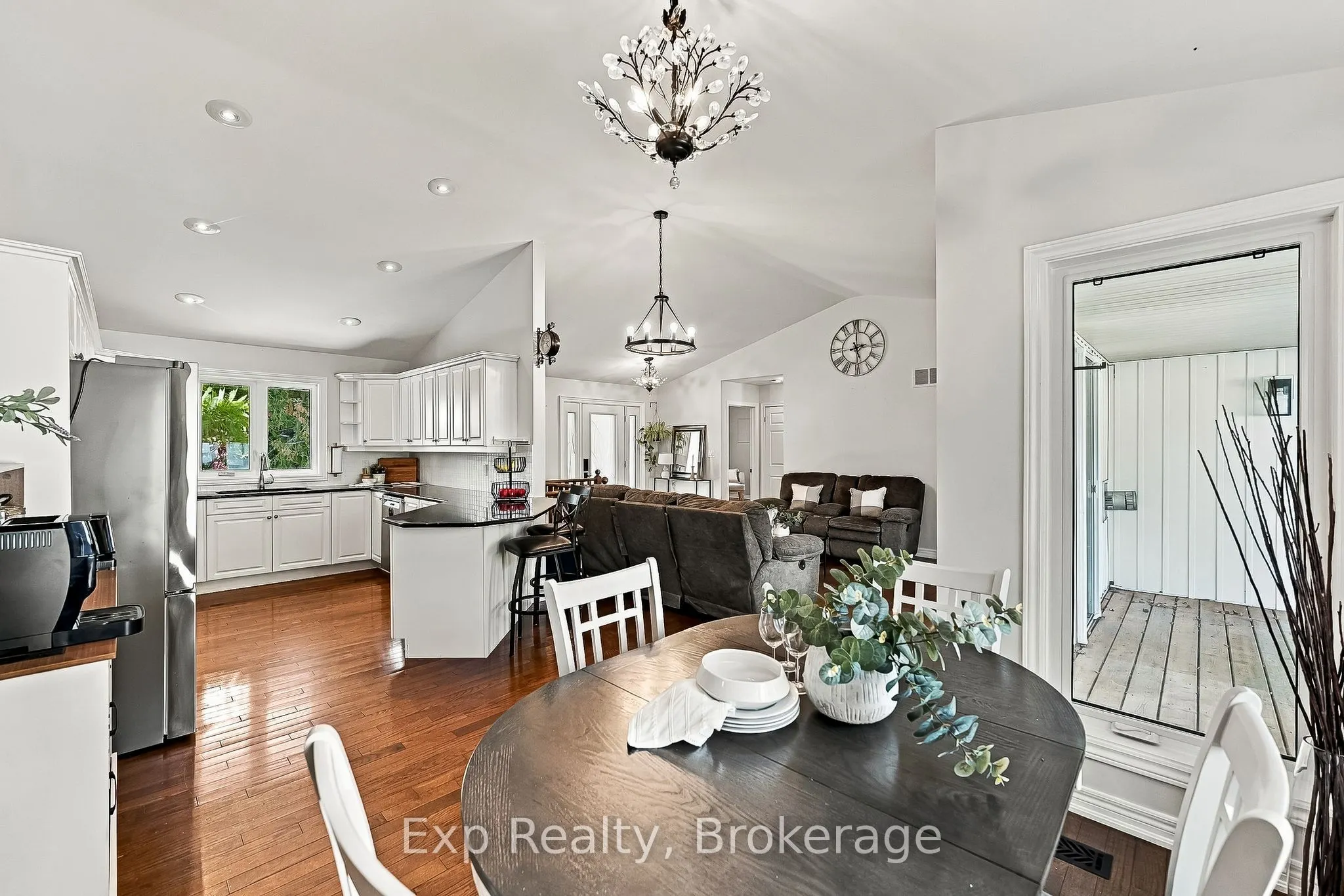 3835 Harwood Road