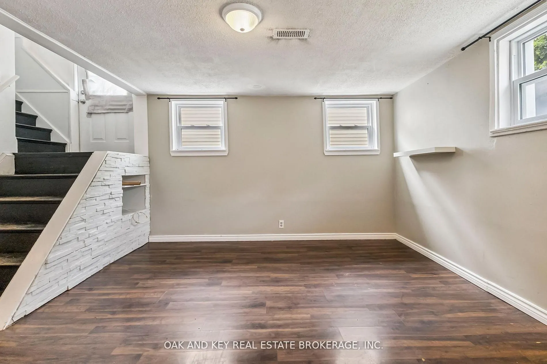 487 Burbrook Place