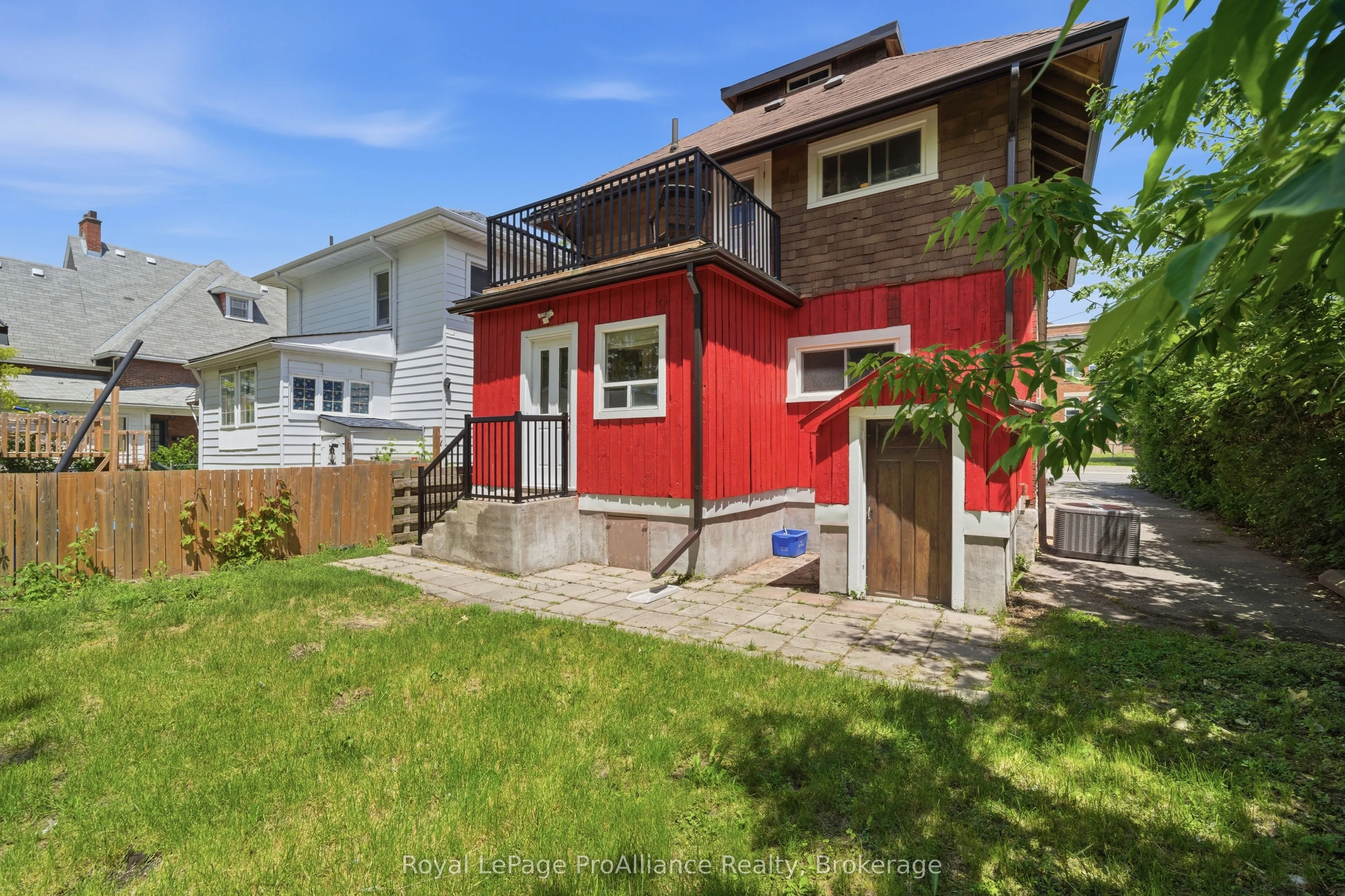 82 Marmora Street