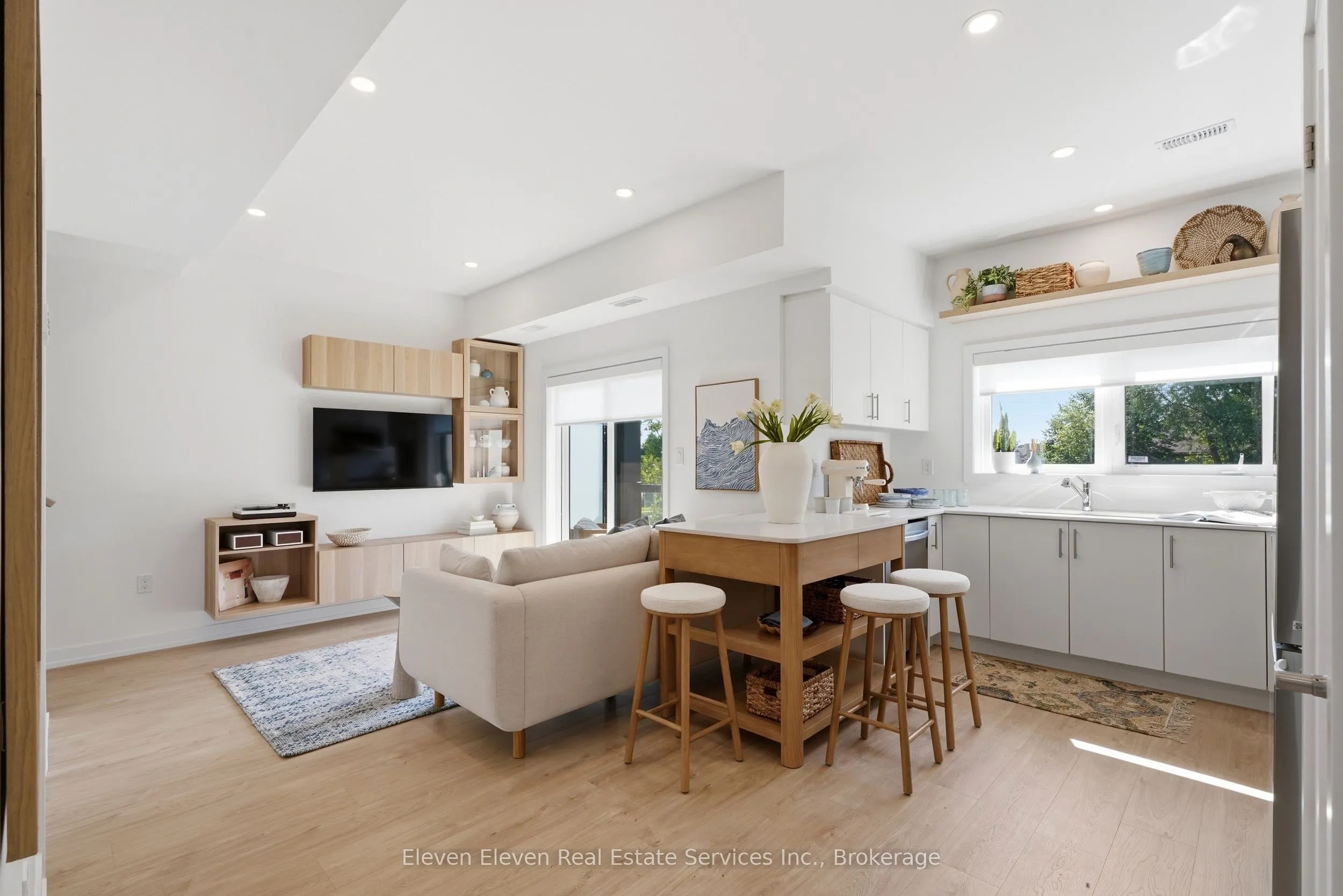 42 LOWES Road W #46