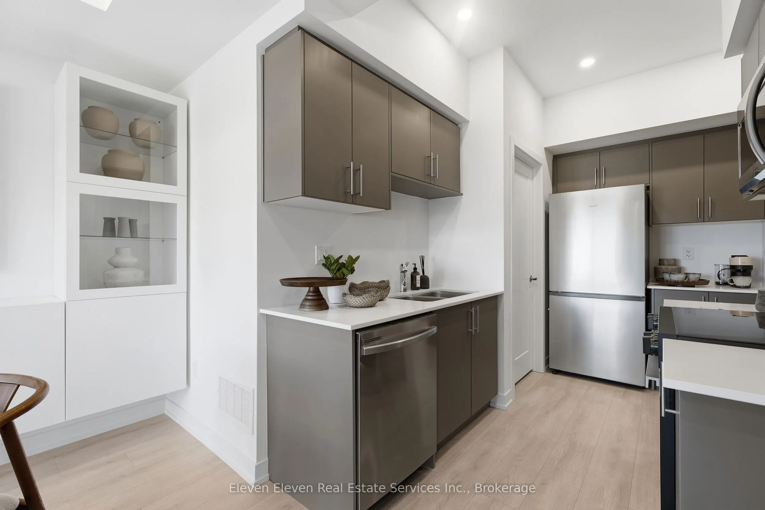 42 LOWES Road W #45