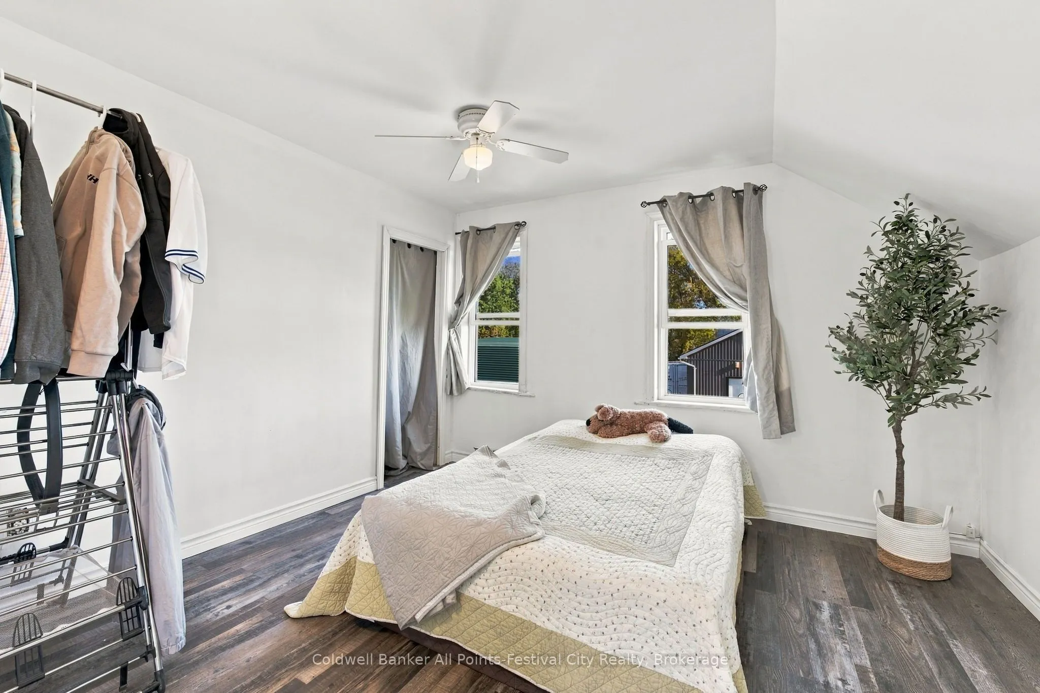 10 Amberley Road