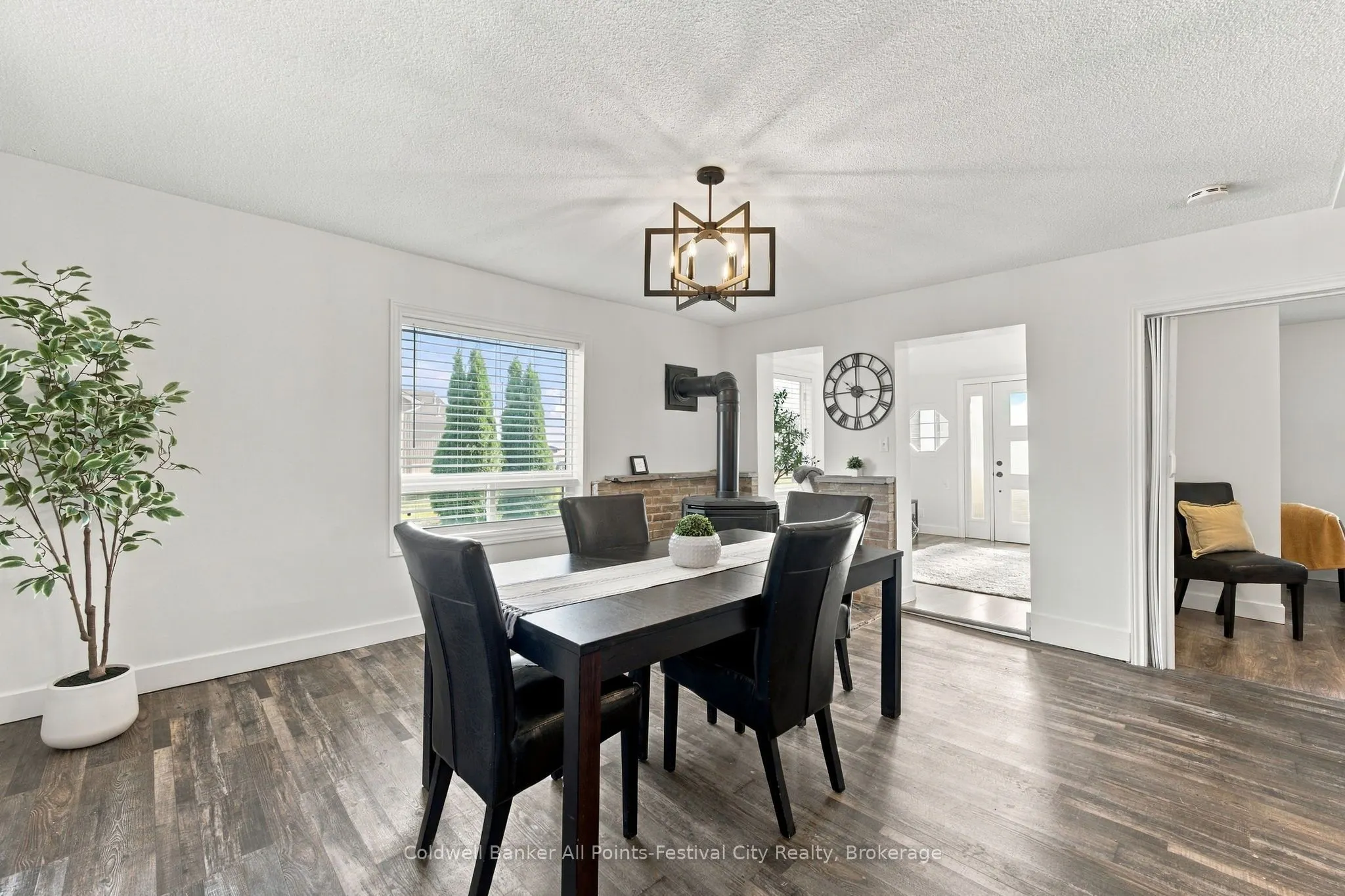 10 Amberley Road
