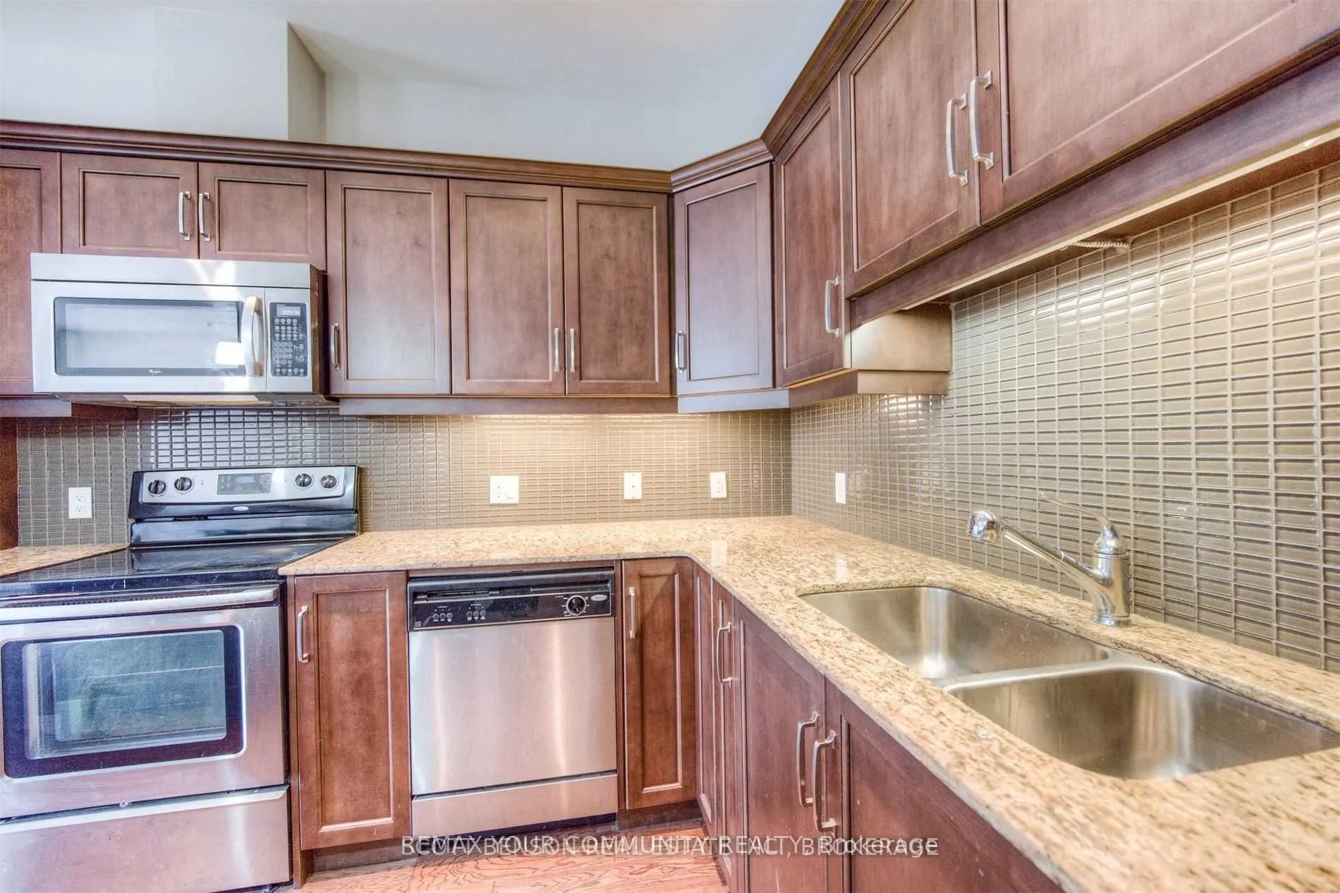 223 Erb Street W #106