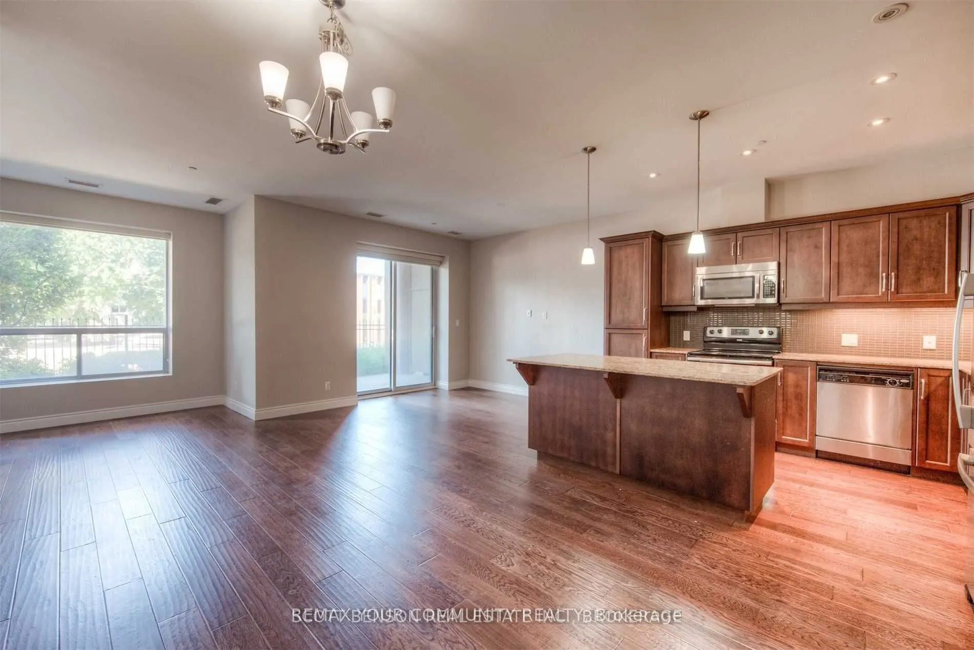 223 Erb Street W #106