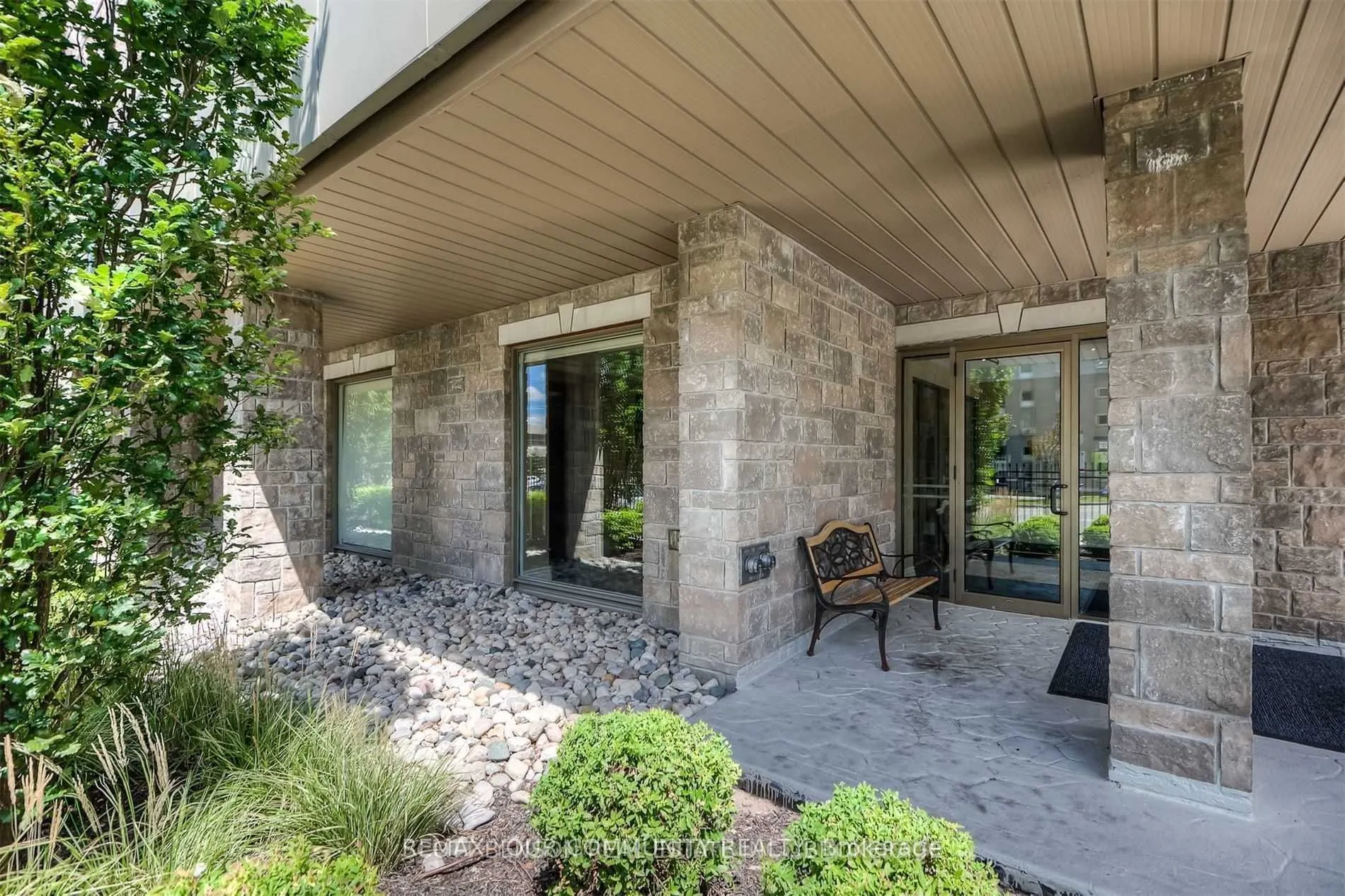 223 Erb Street W #106