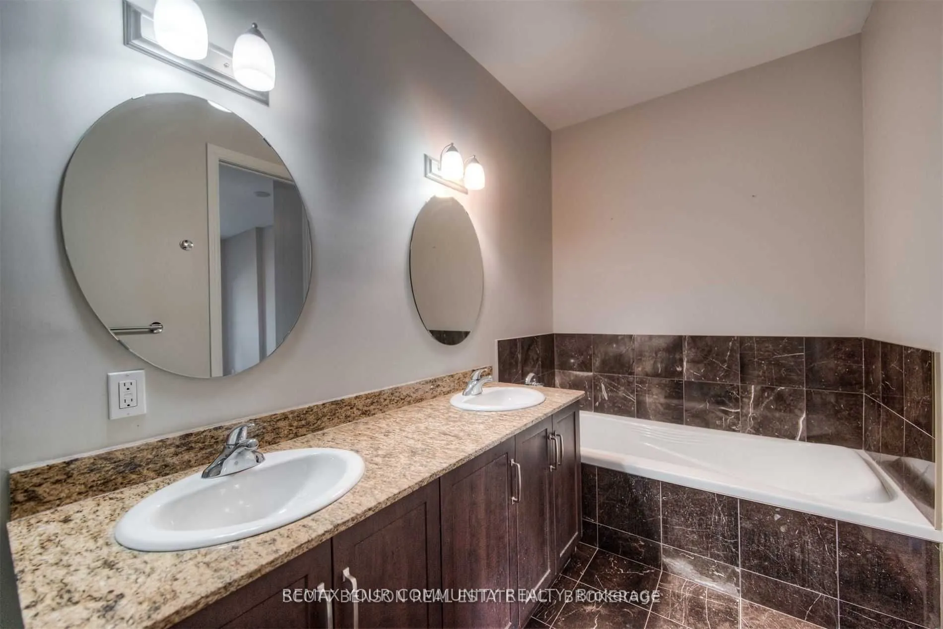 223 Erb Street W #106