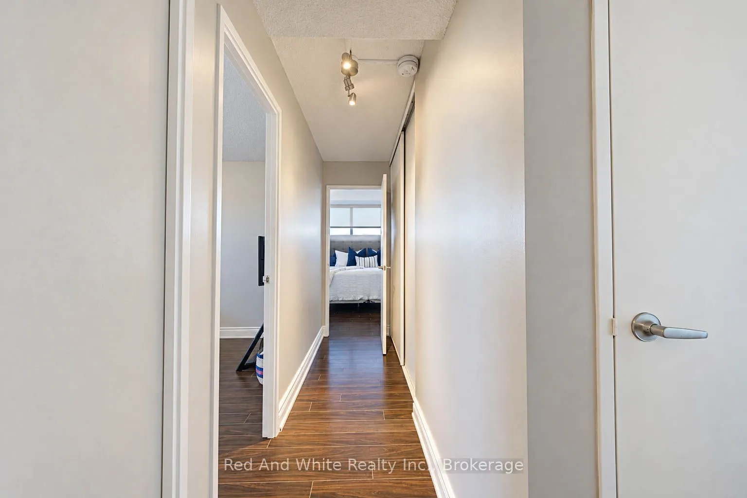 375 King Street N #1101