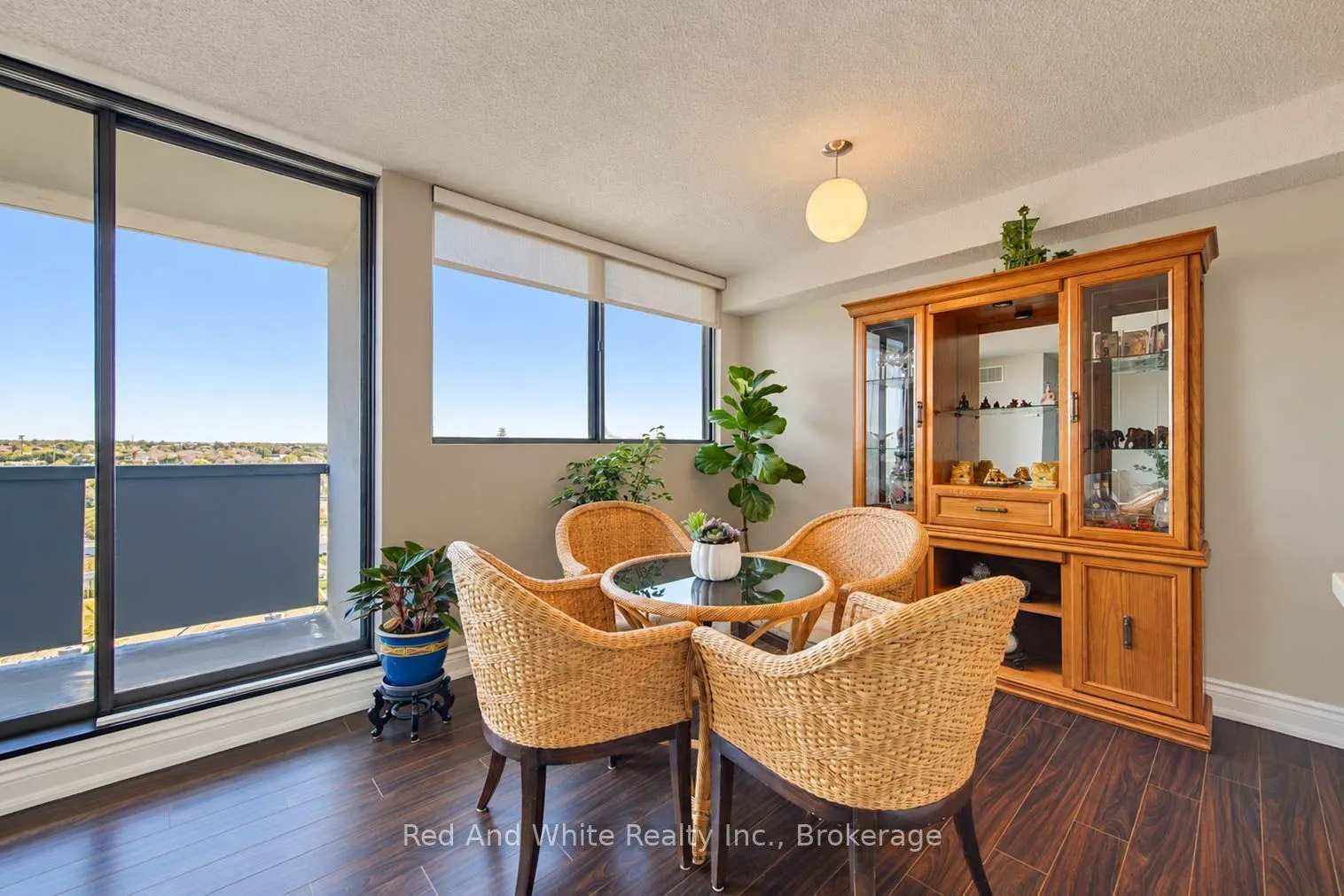 375 King Street N #1101