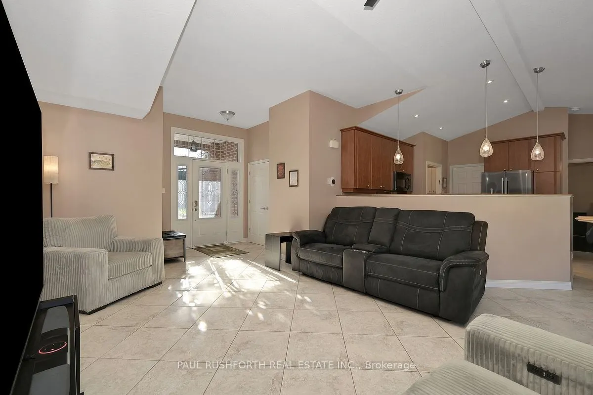 212 Malcolm's Way