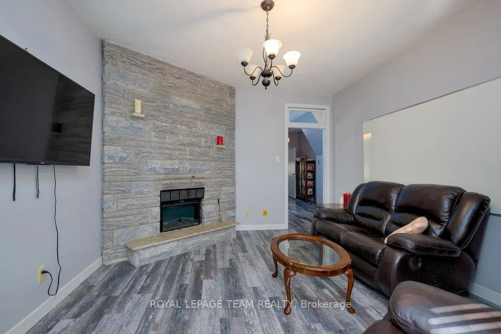 422 Donald B Munro Drive